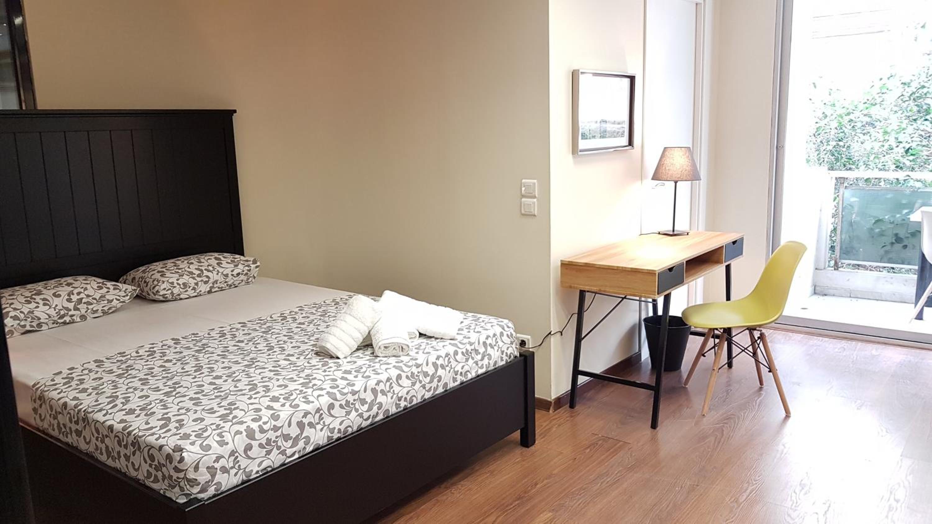 Errathens Cherry and Berry Apartments - Athens Center