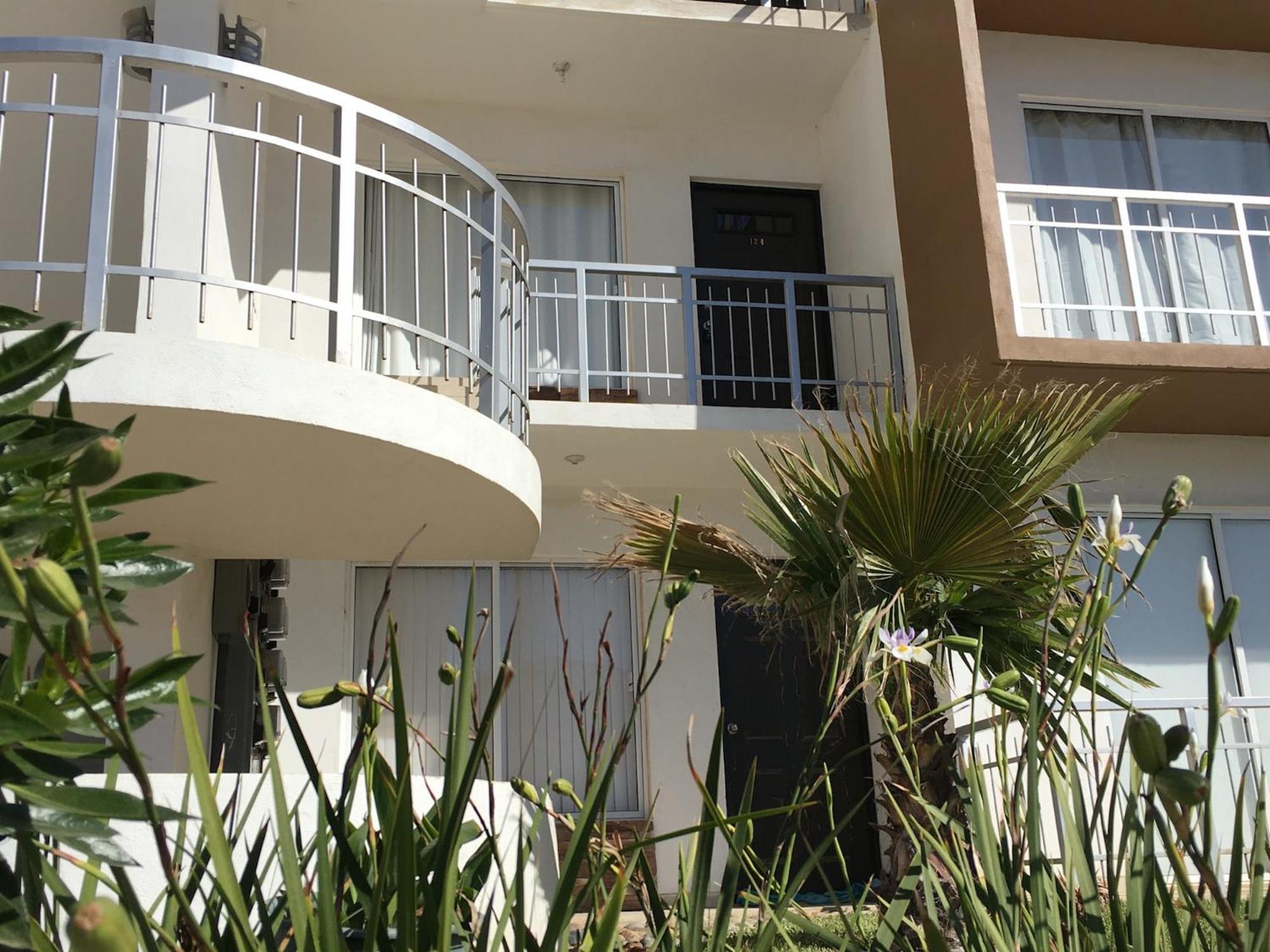 Fantastic & Cozy #4: Condo Close to the Beach