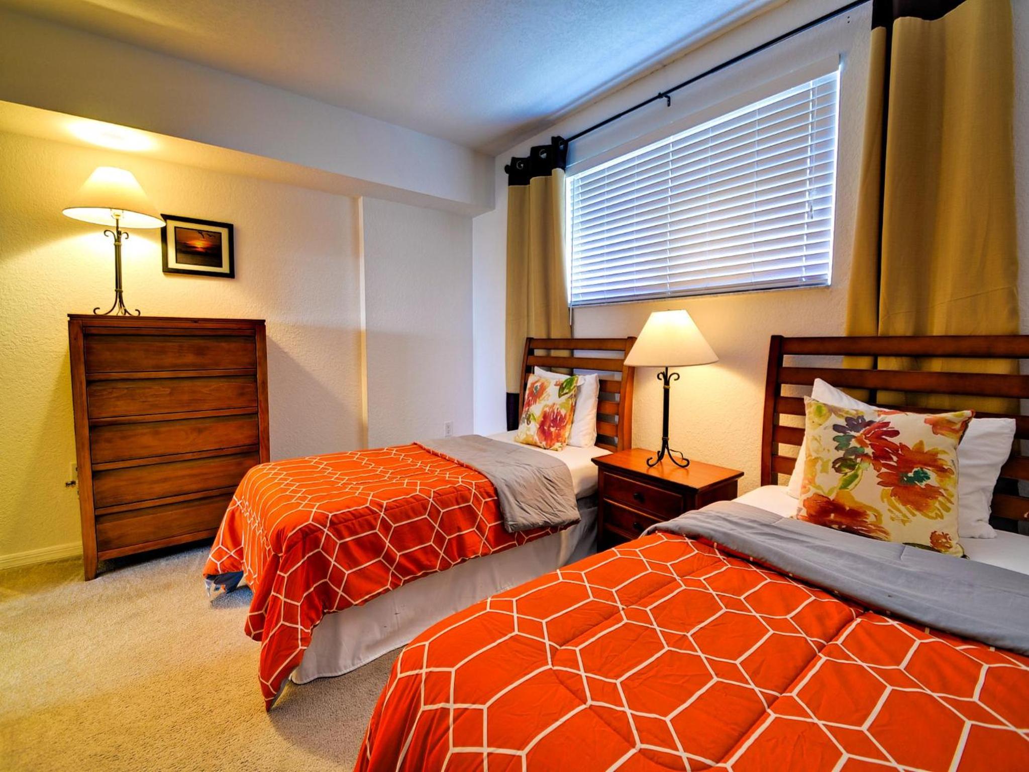 Dockside Condos 602 Waterfront Condo 437