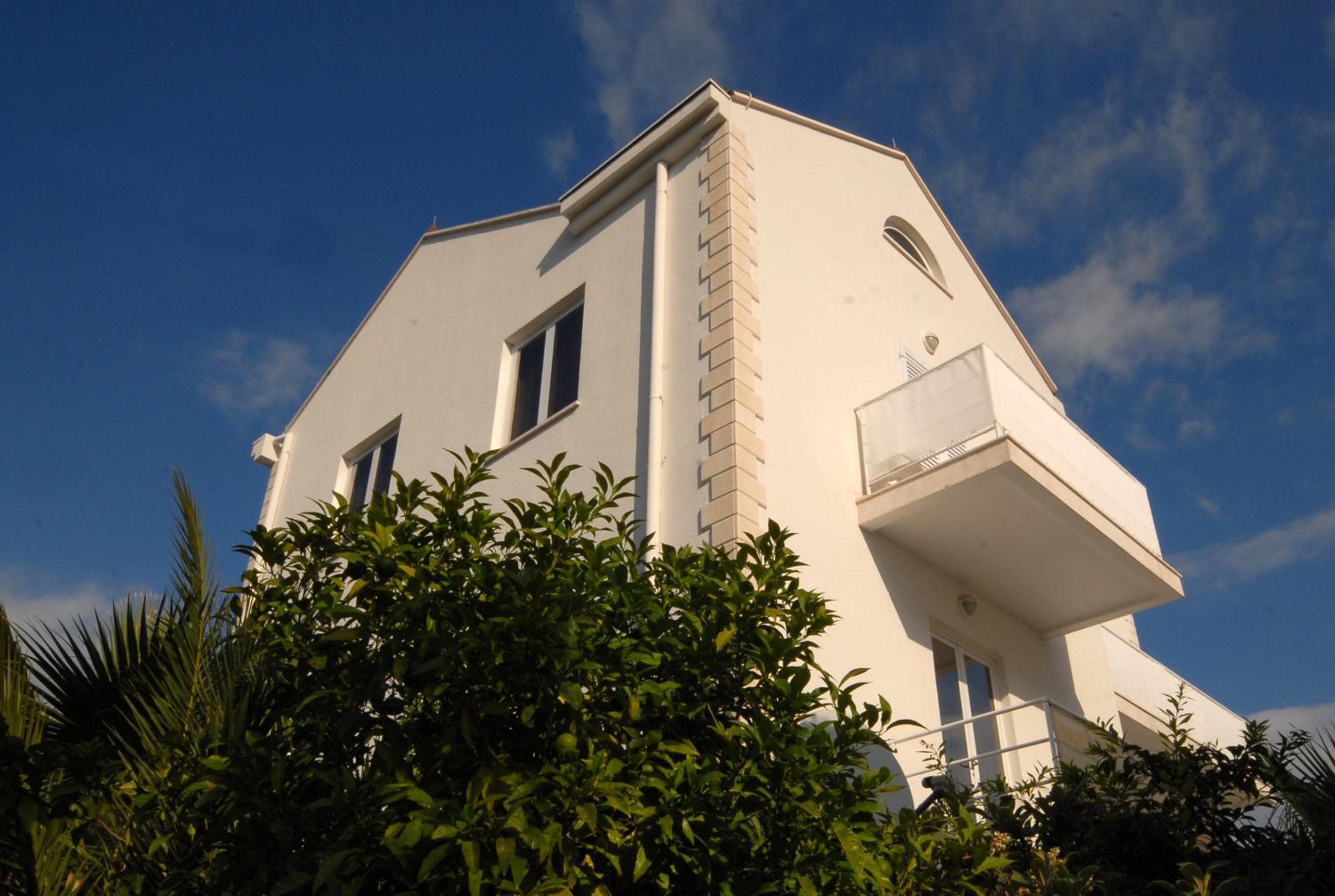 Concordia Apartments