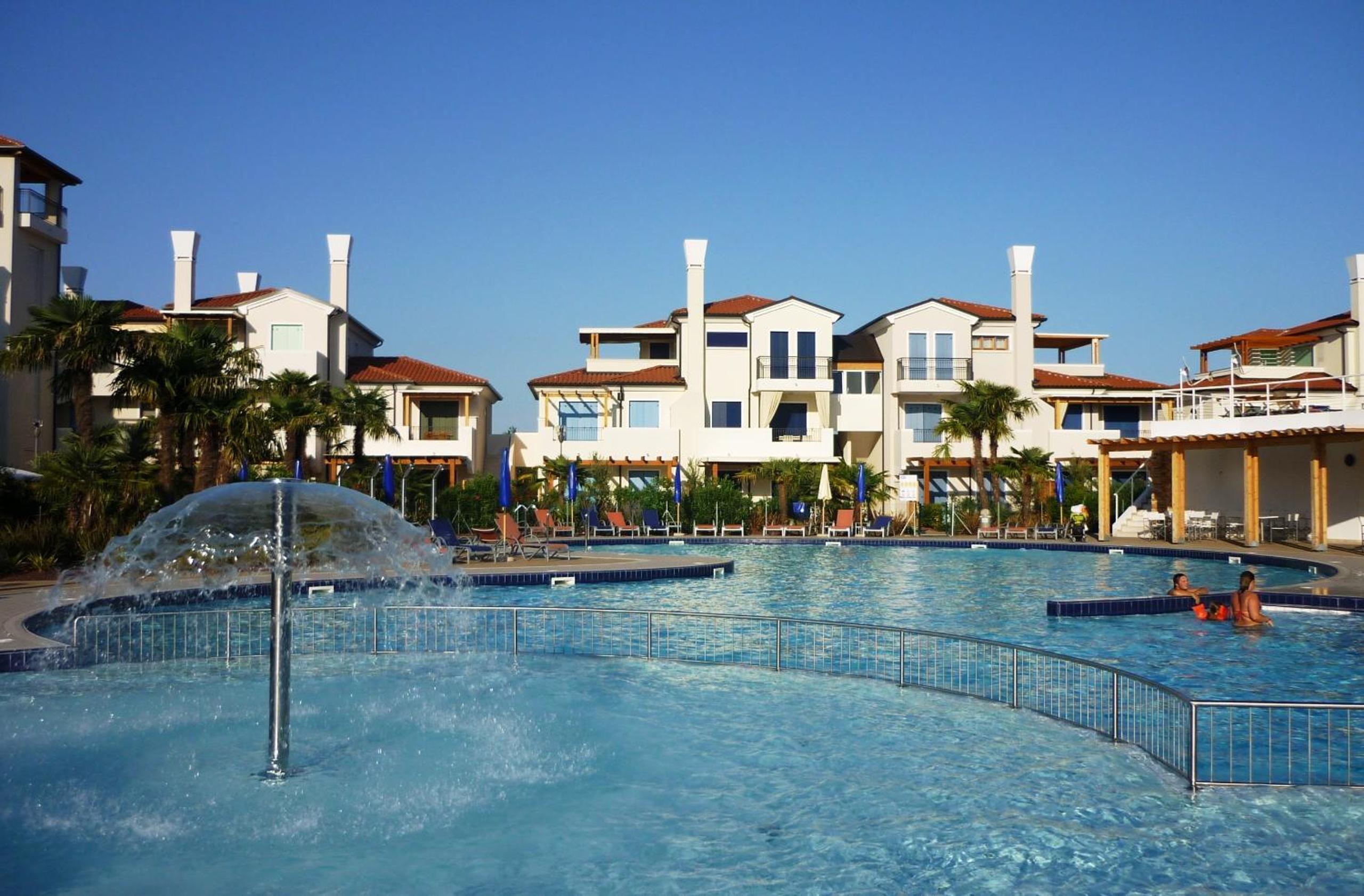 swimming pool