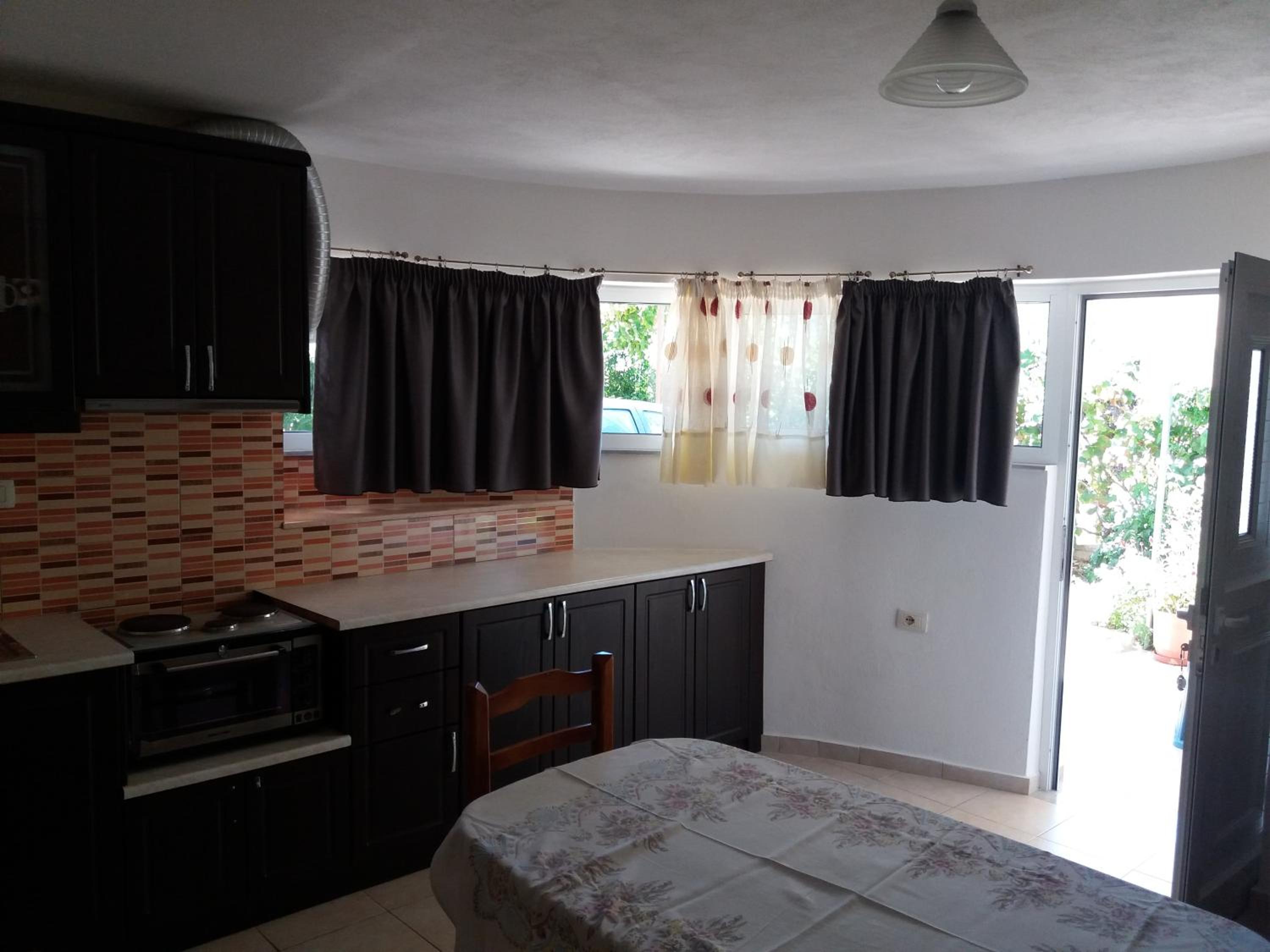 Ksamil Apartments