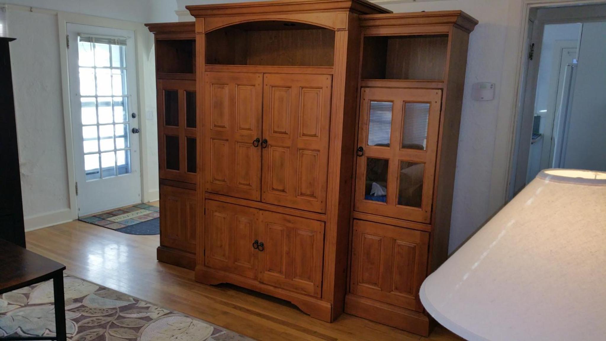 Lovely Smart Craftsman King HDTV WIFI AC Yard