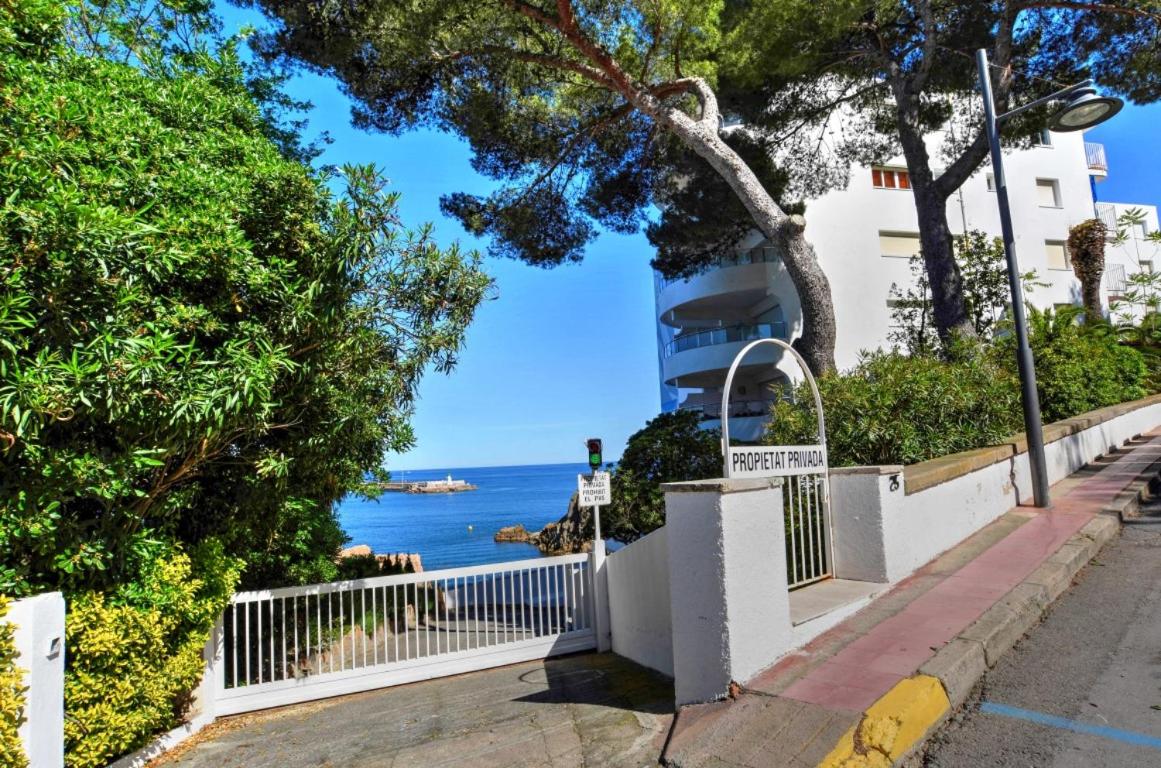 C16013 Club de Mar view 4