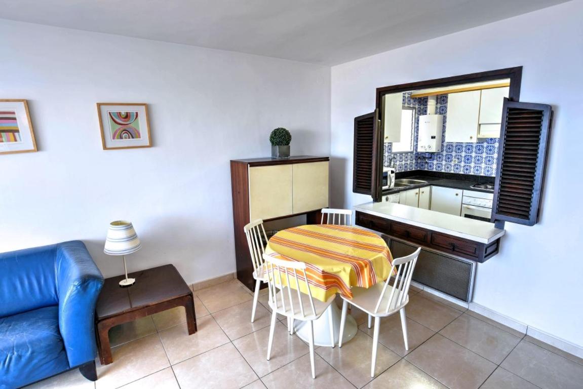 C16013 Club de Mar view 5