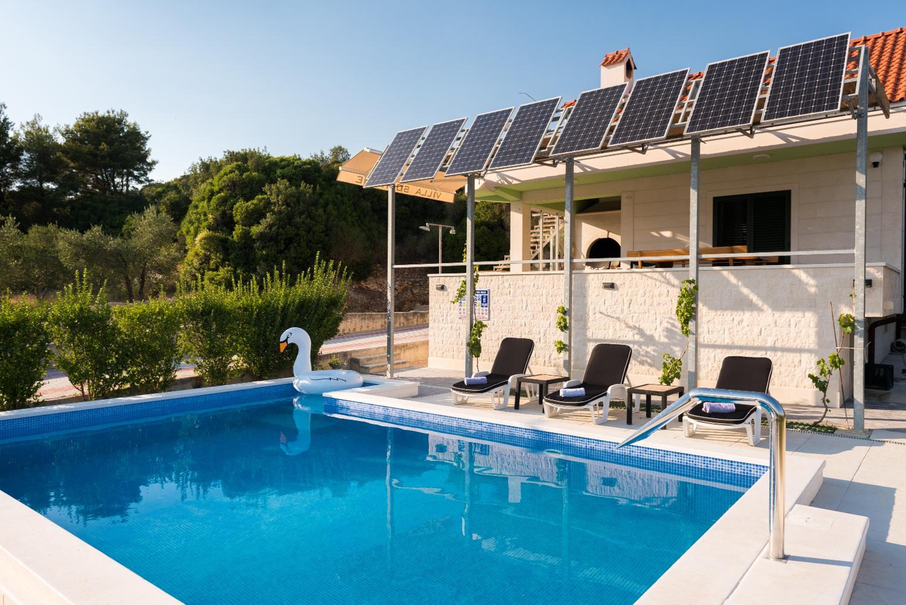 Villa Solitude view 3