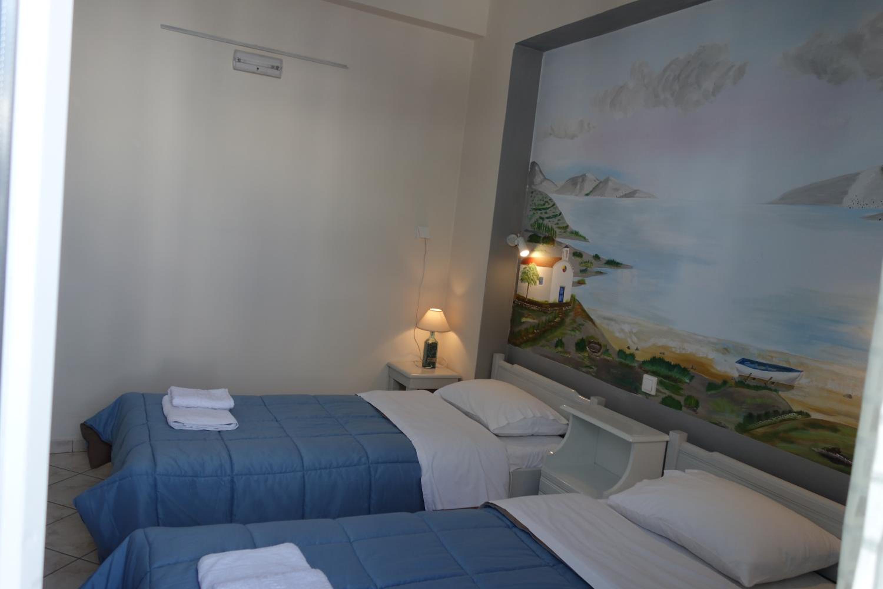 Noe Rooms
