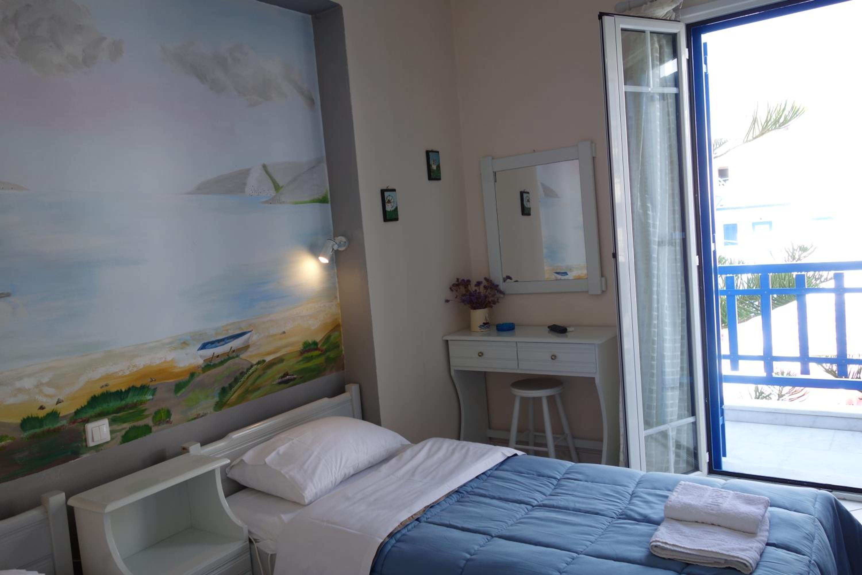 Noe Rooms