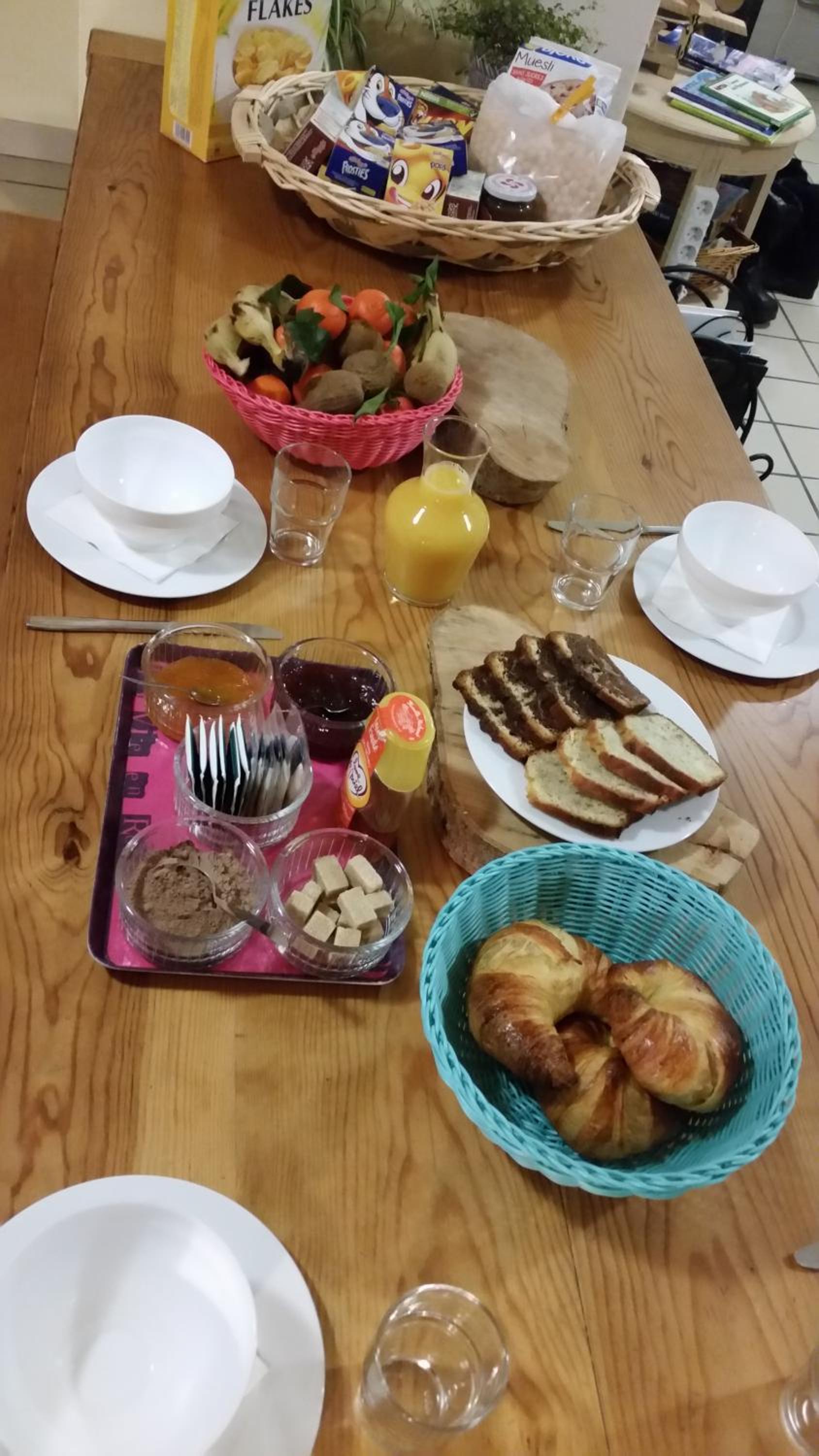 breakfast buffet