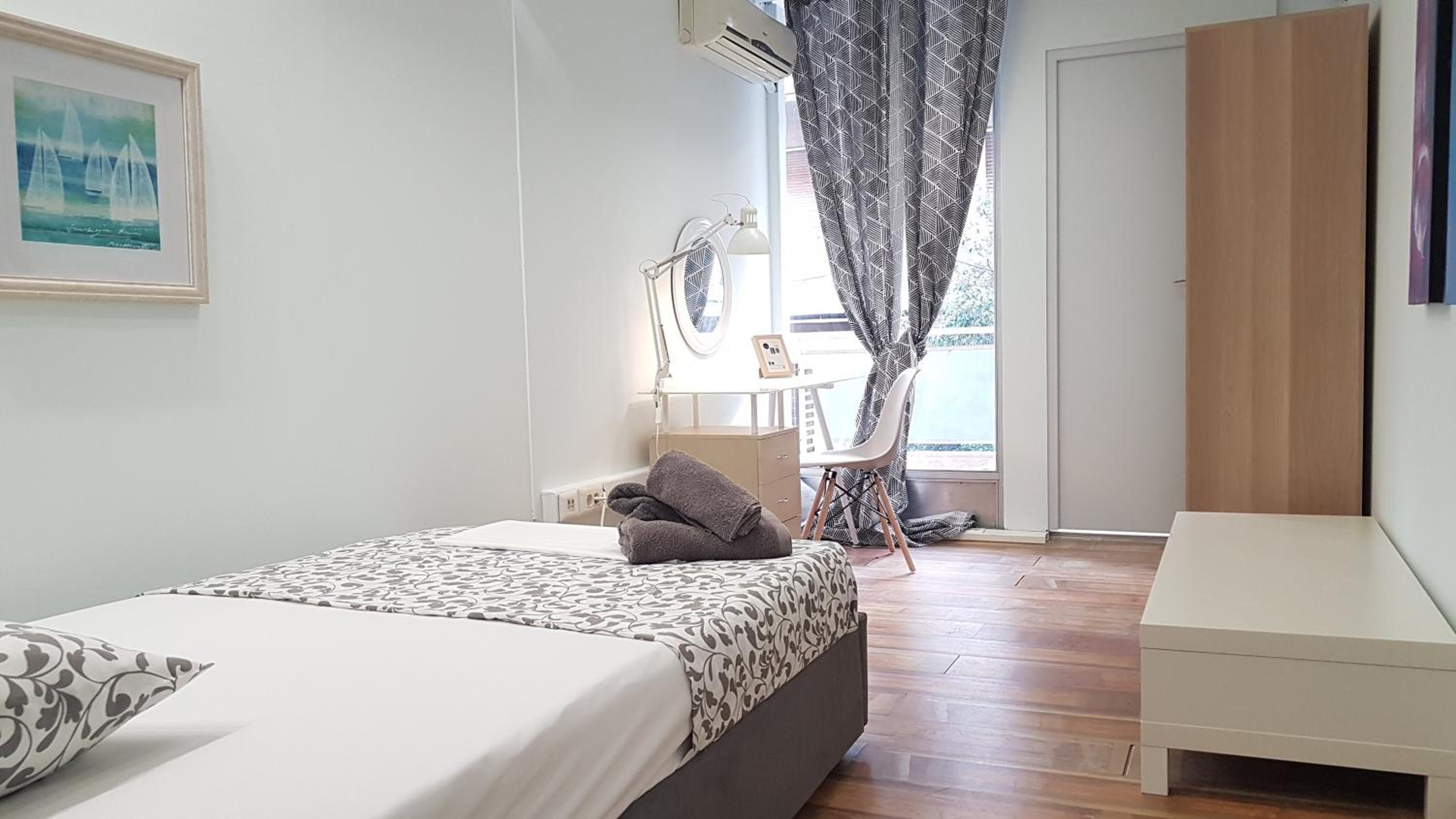 Errathens Cherry and Berry Apartments - Athens Center