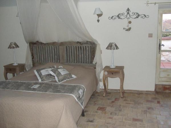 Mas Bella Cortis view 2