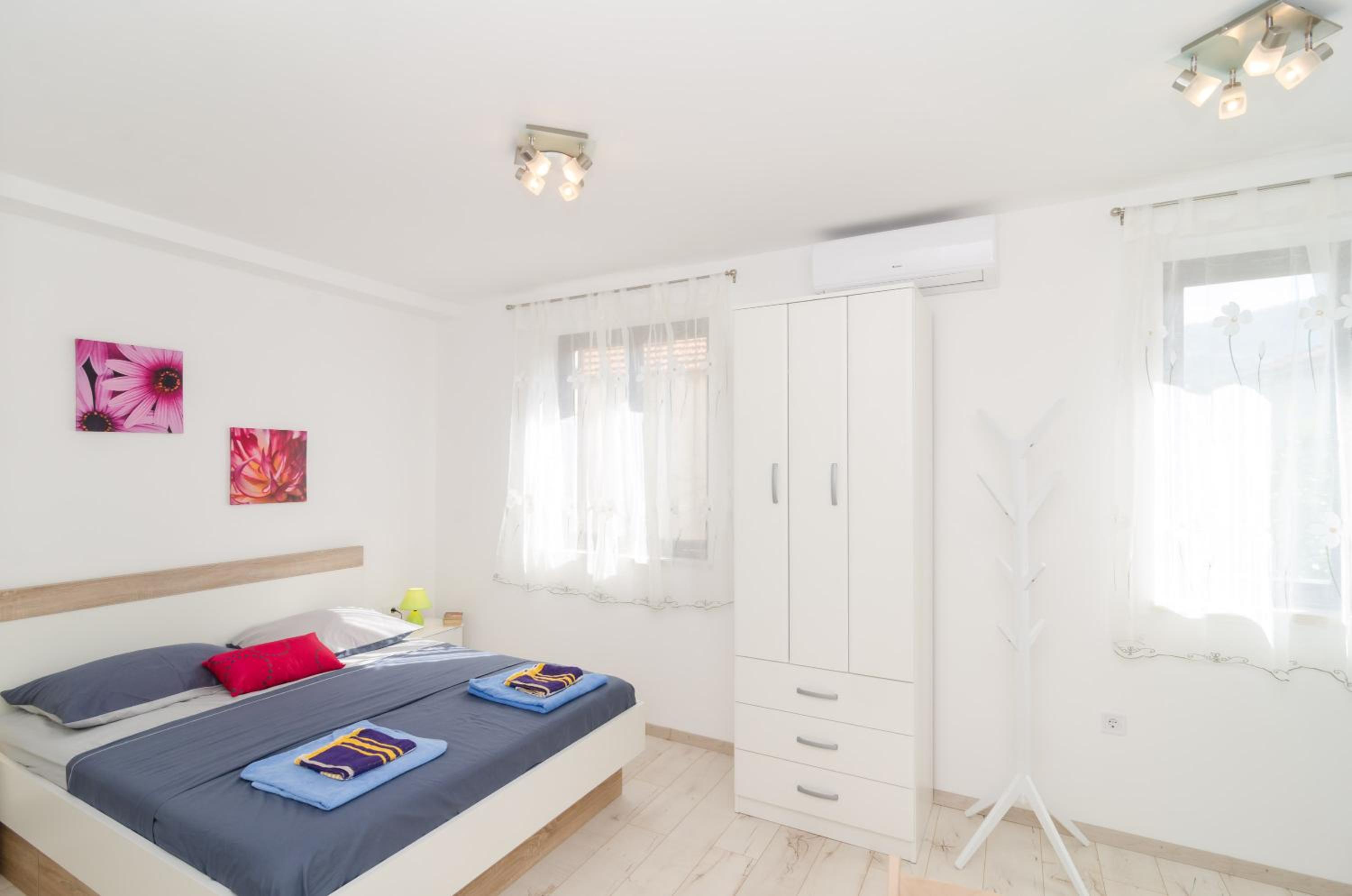 Apartments Eva
