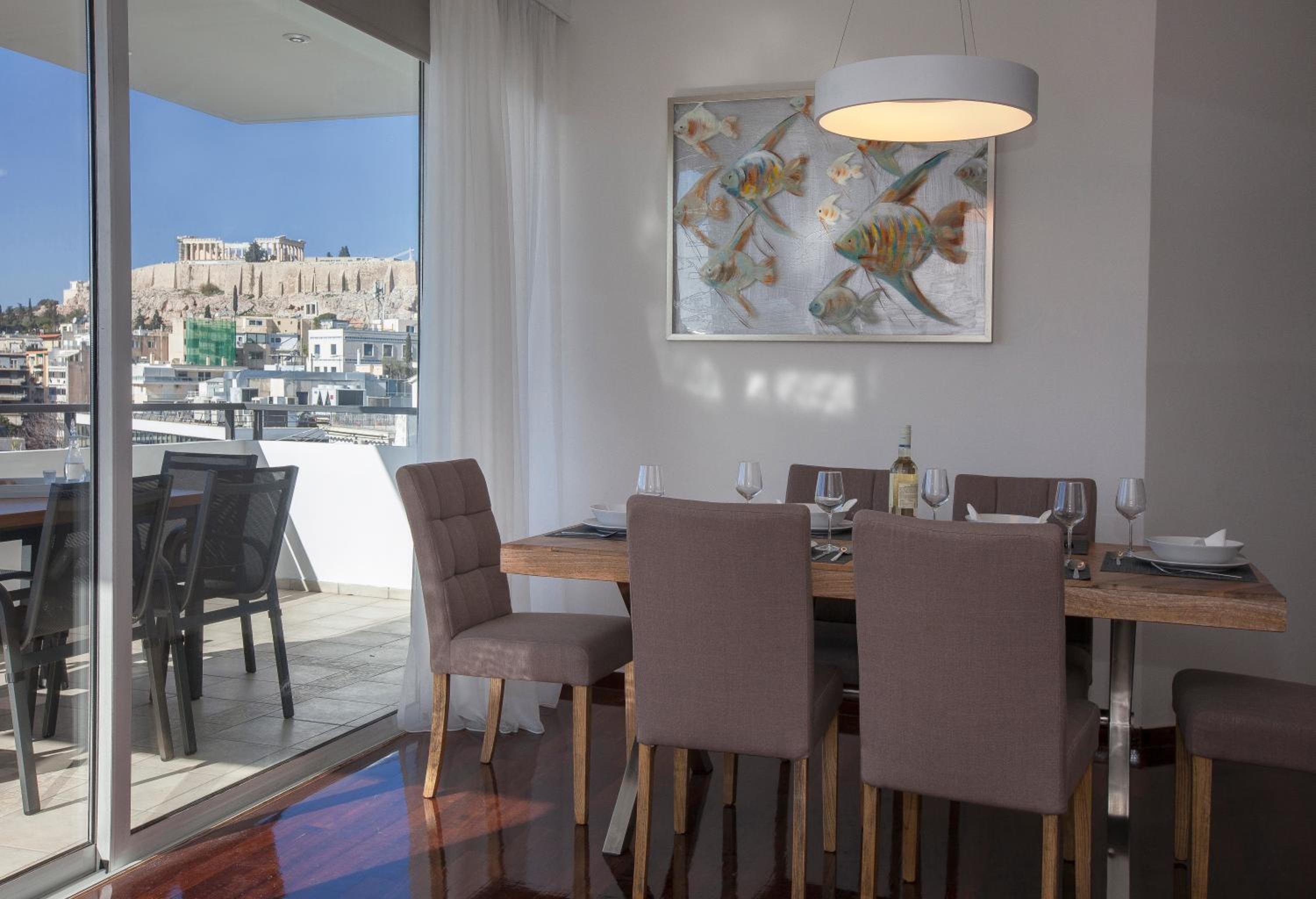 Elegant residence with Panoramic view to Acropolis by GHH