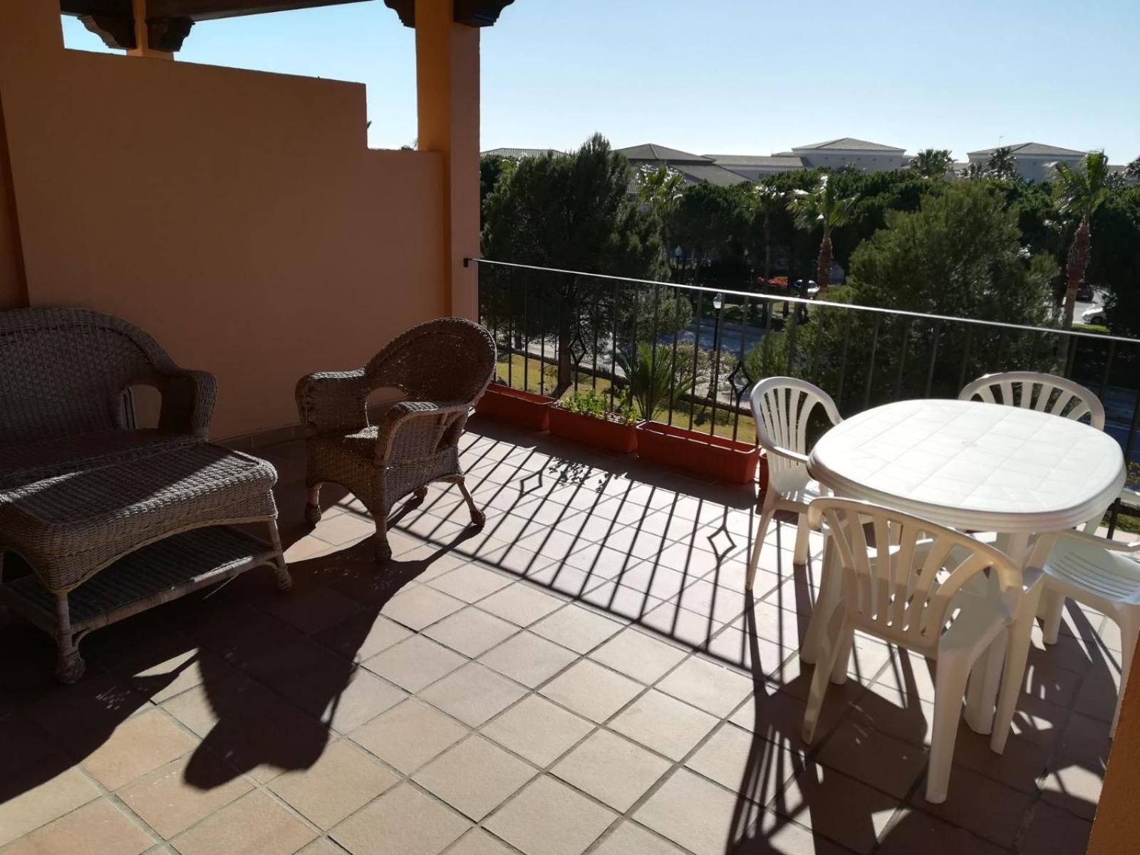 Hotel Sancti Petri Sunsets - Image 1