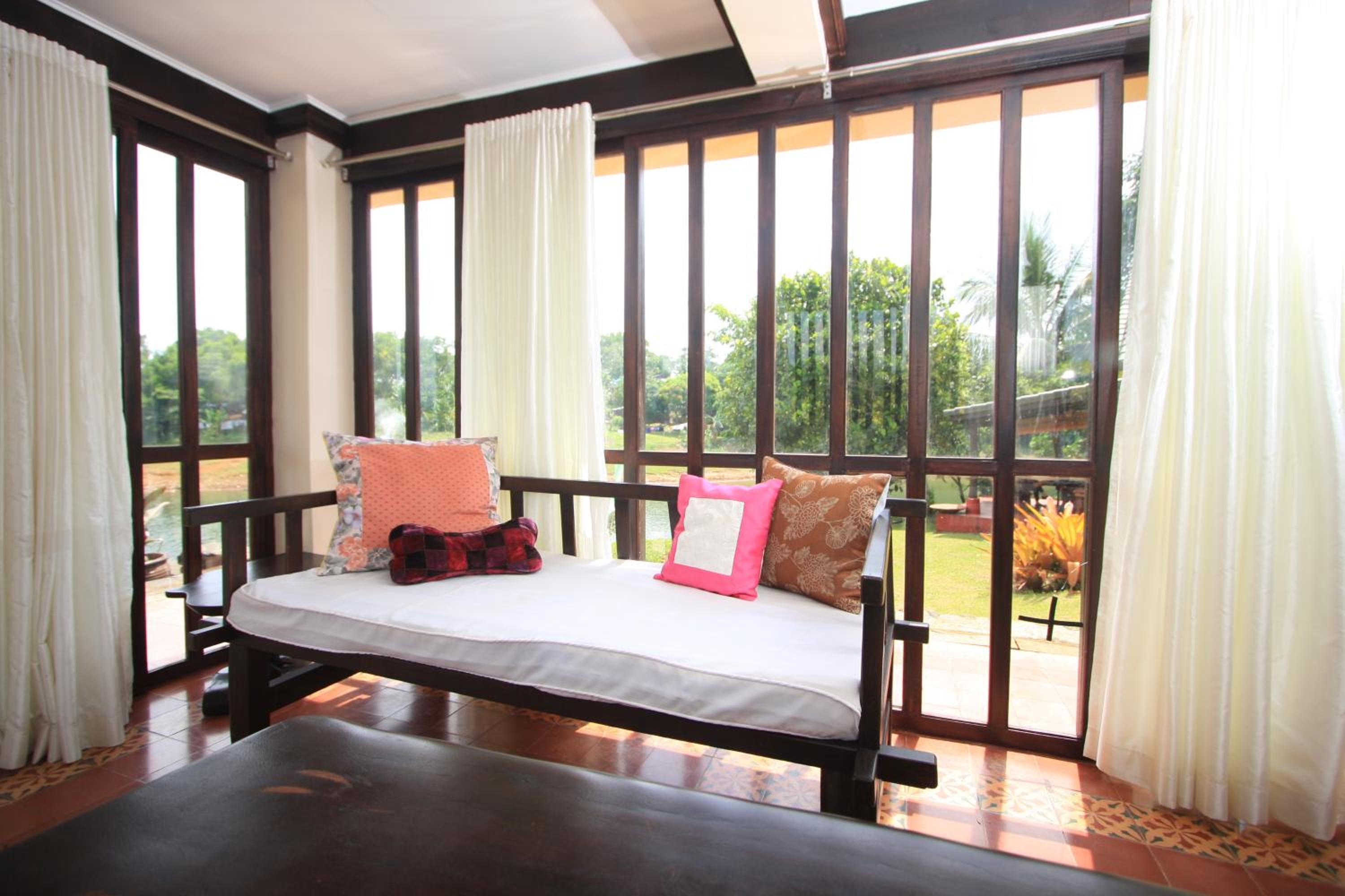 Balcony & Terrace