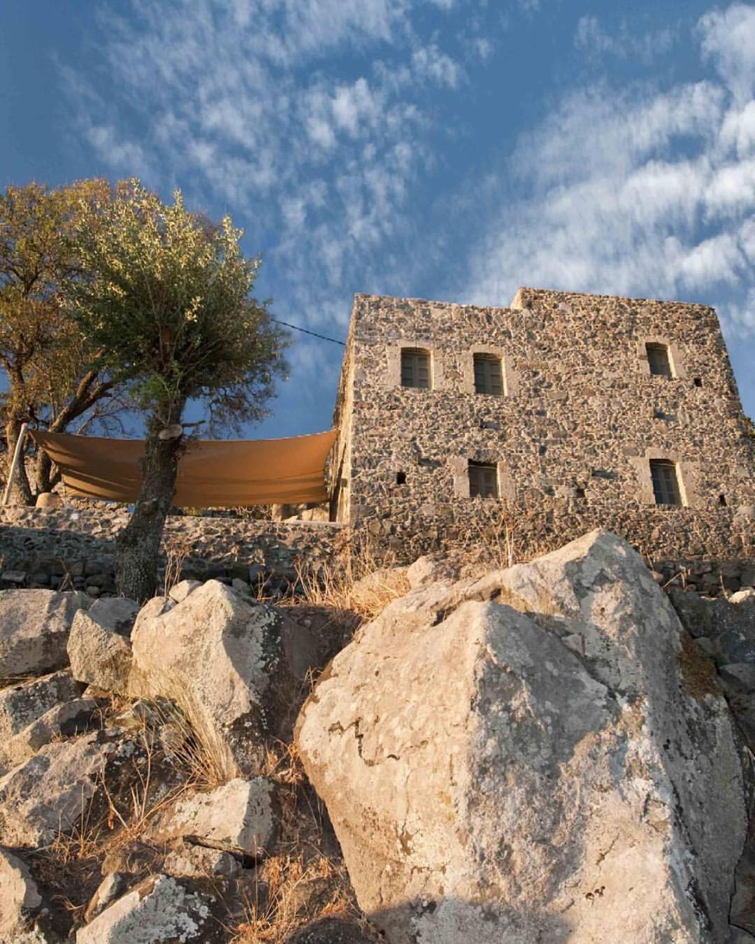MELANOPETRA boutique apartments