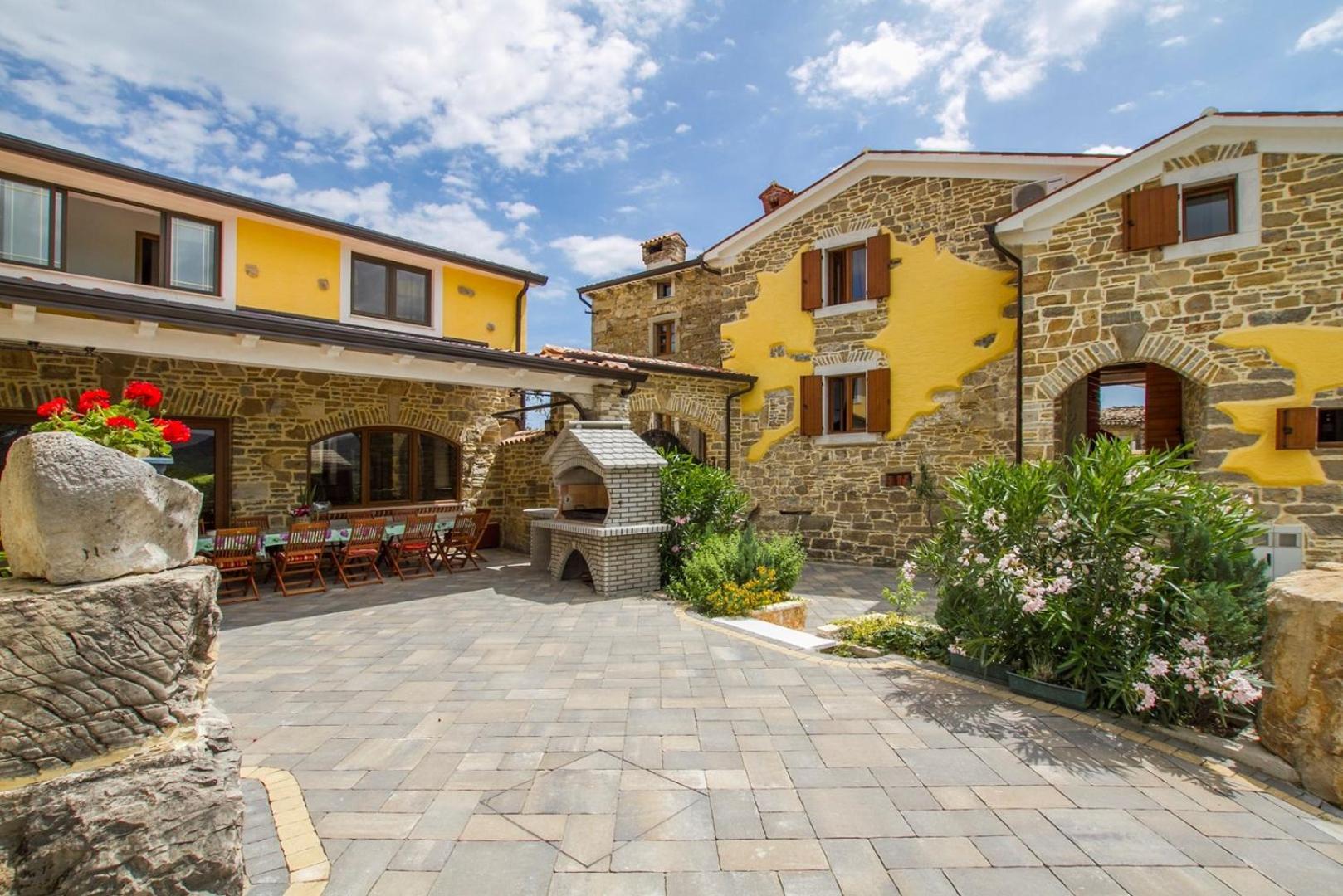 Villa Karlici view 4