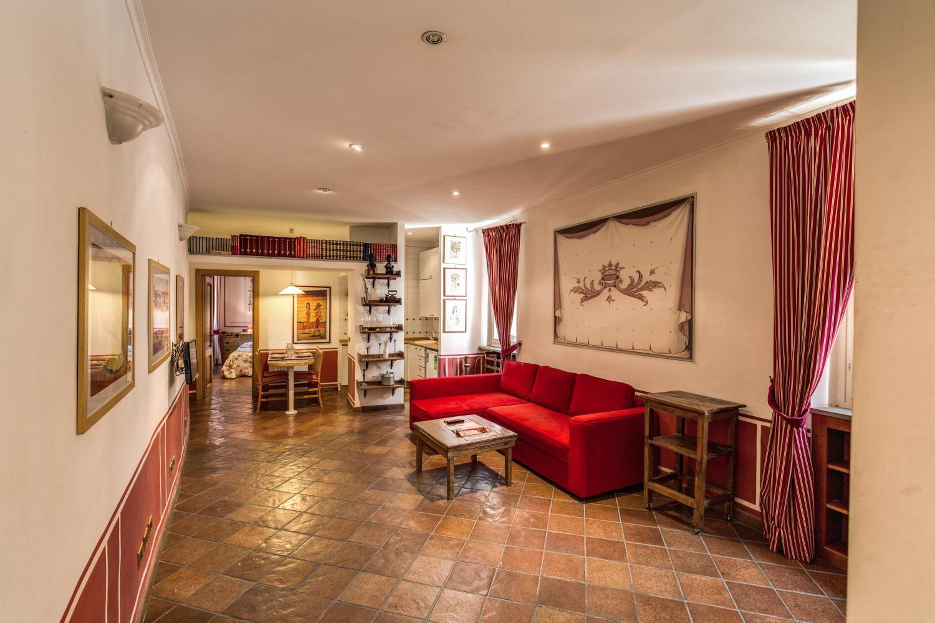 Lovely Flat by the Trevi Fountain — Rome photo 2