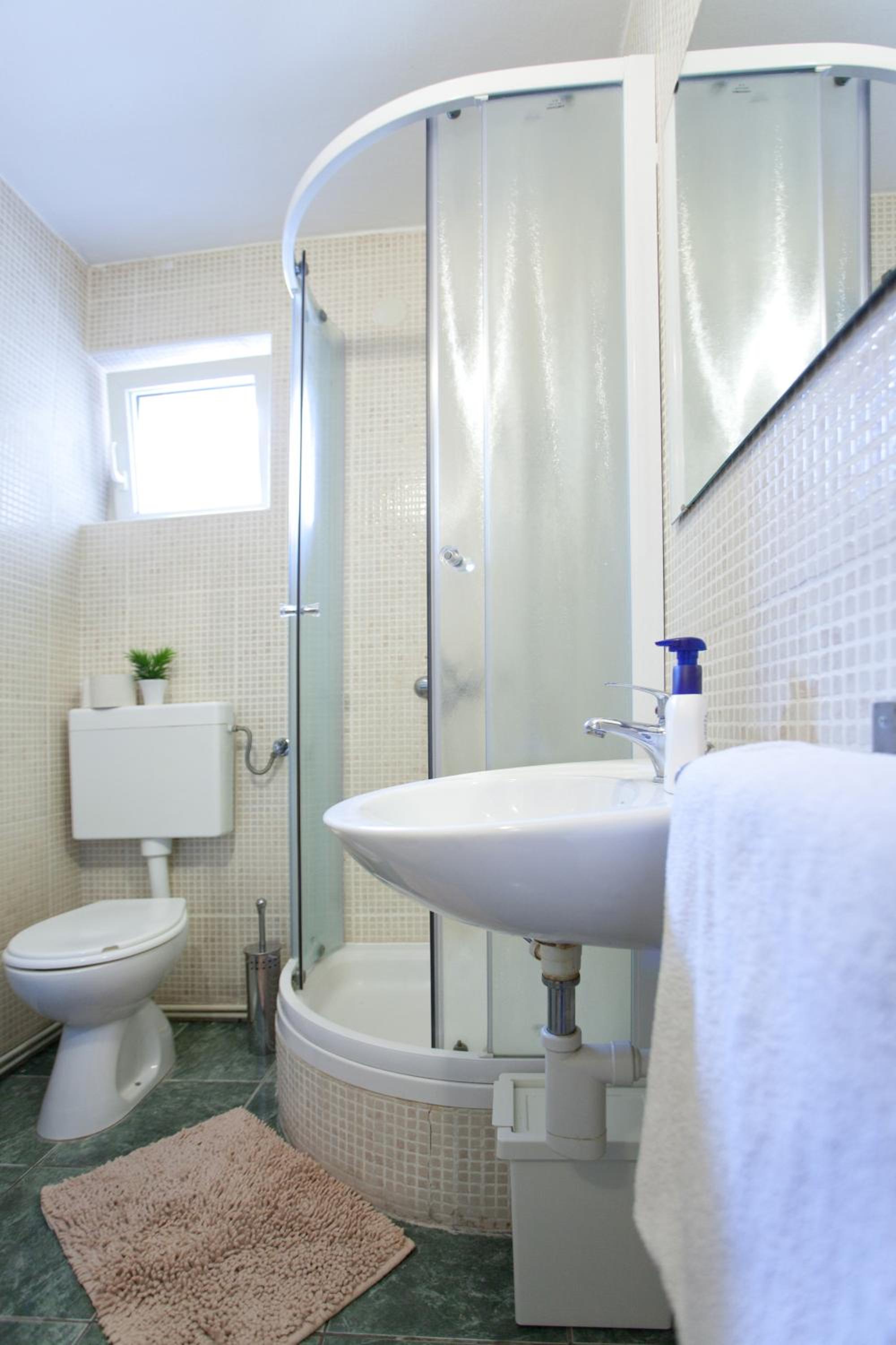 Apartman Sara view 3