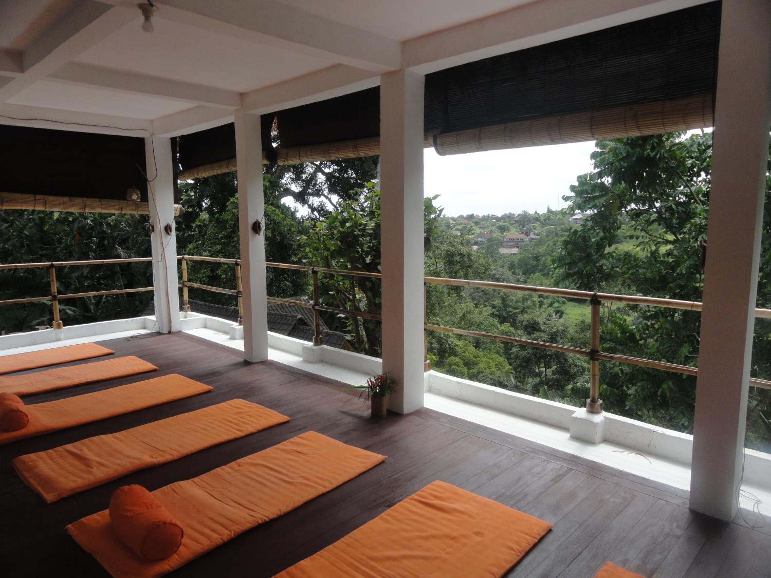 Putu Yoga Bungalow