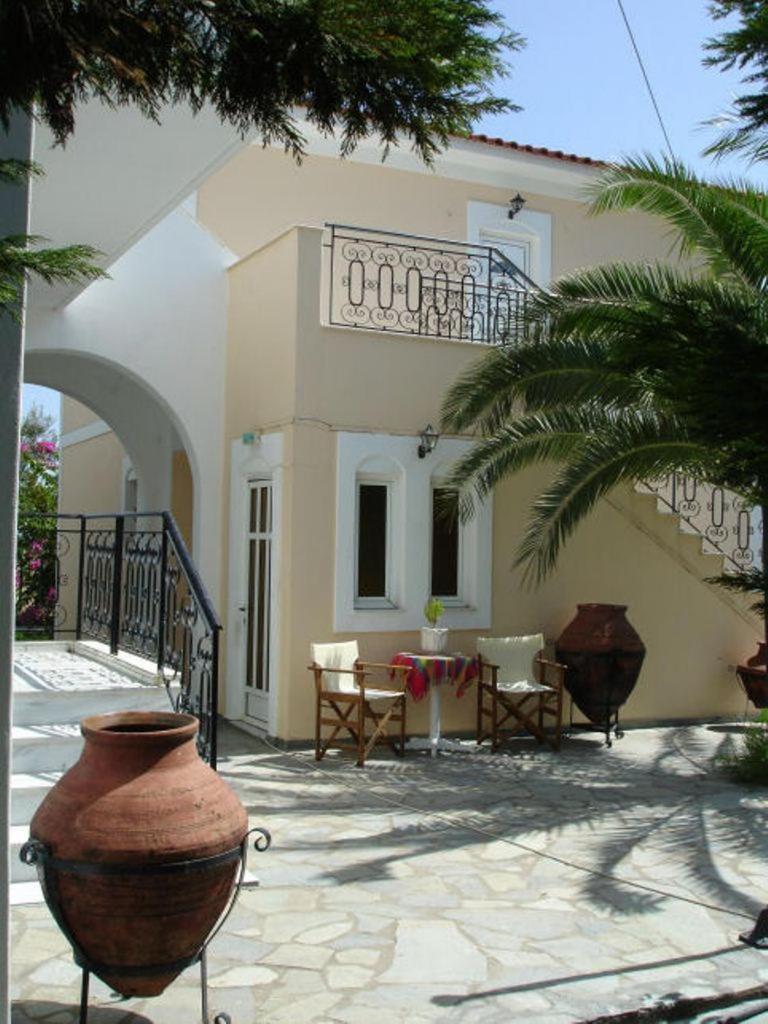 Dryoussa Apartments