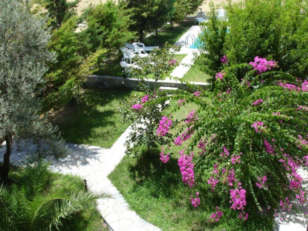 Dryoussa Apartments