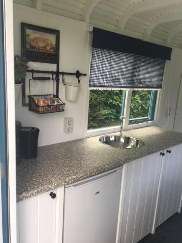 Shepherds hut (Pipowagen) view 5