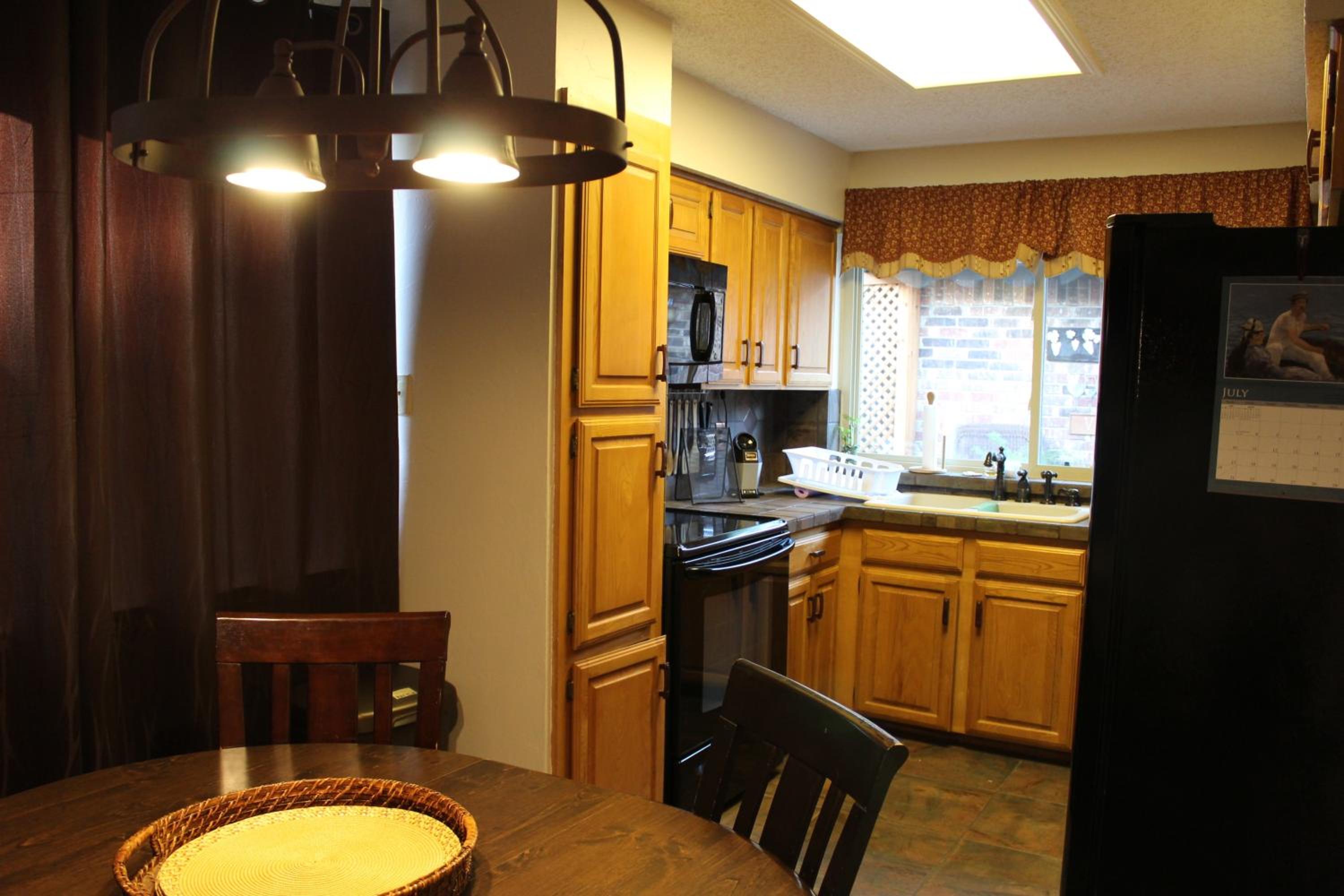 Comfy Cozy Affordable Home Away Home