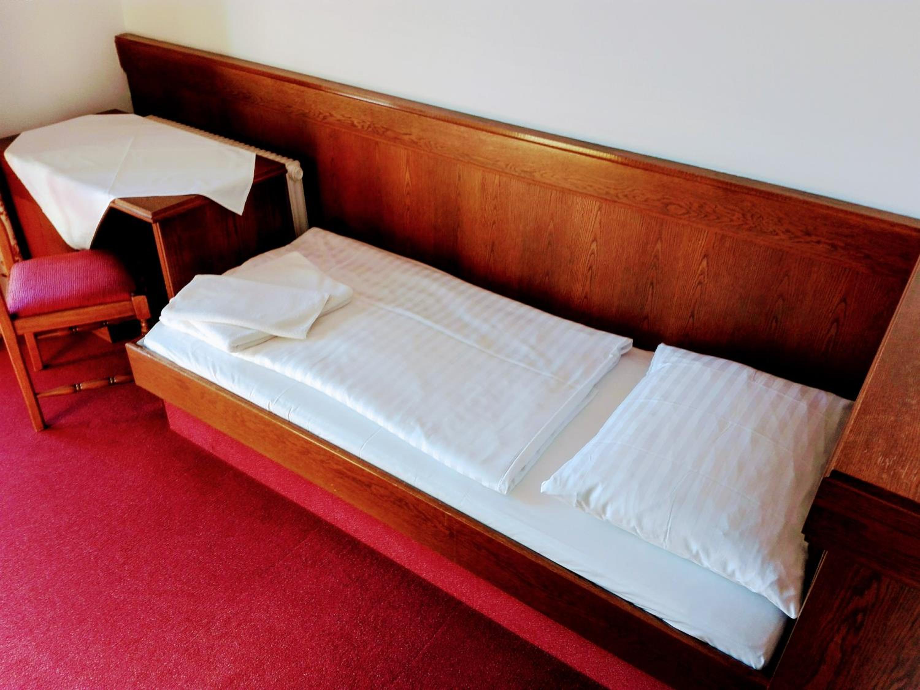 Mosers Pension