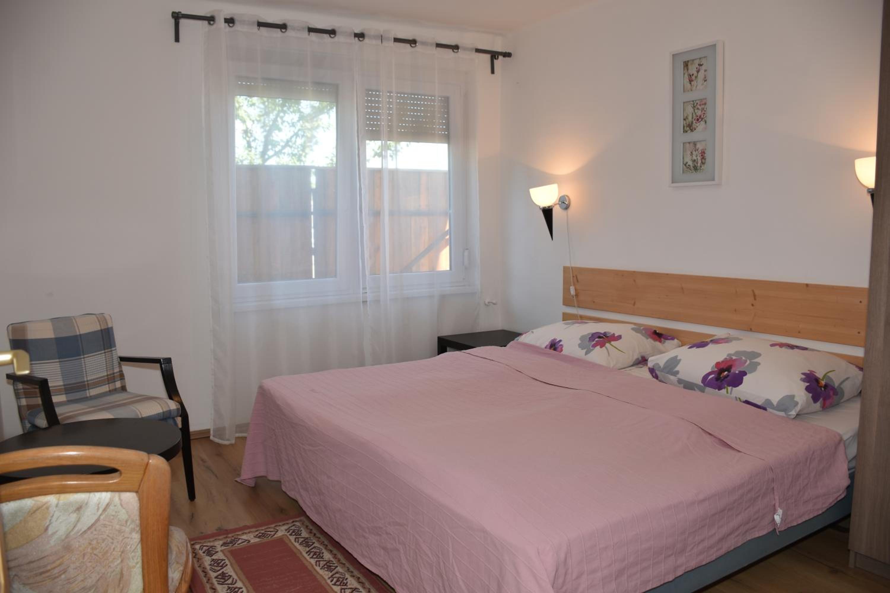 Lenart House 1