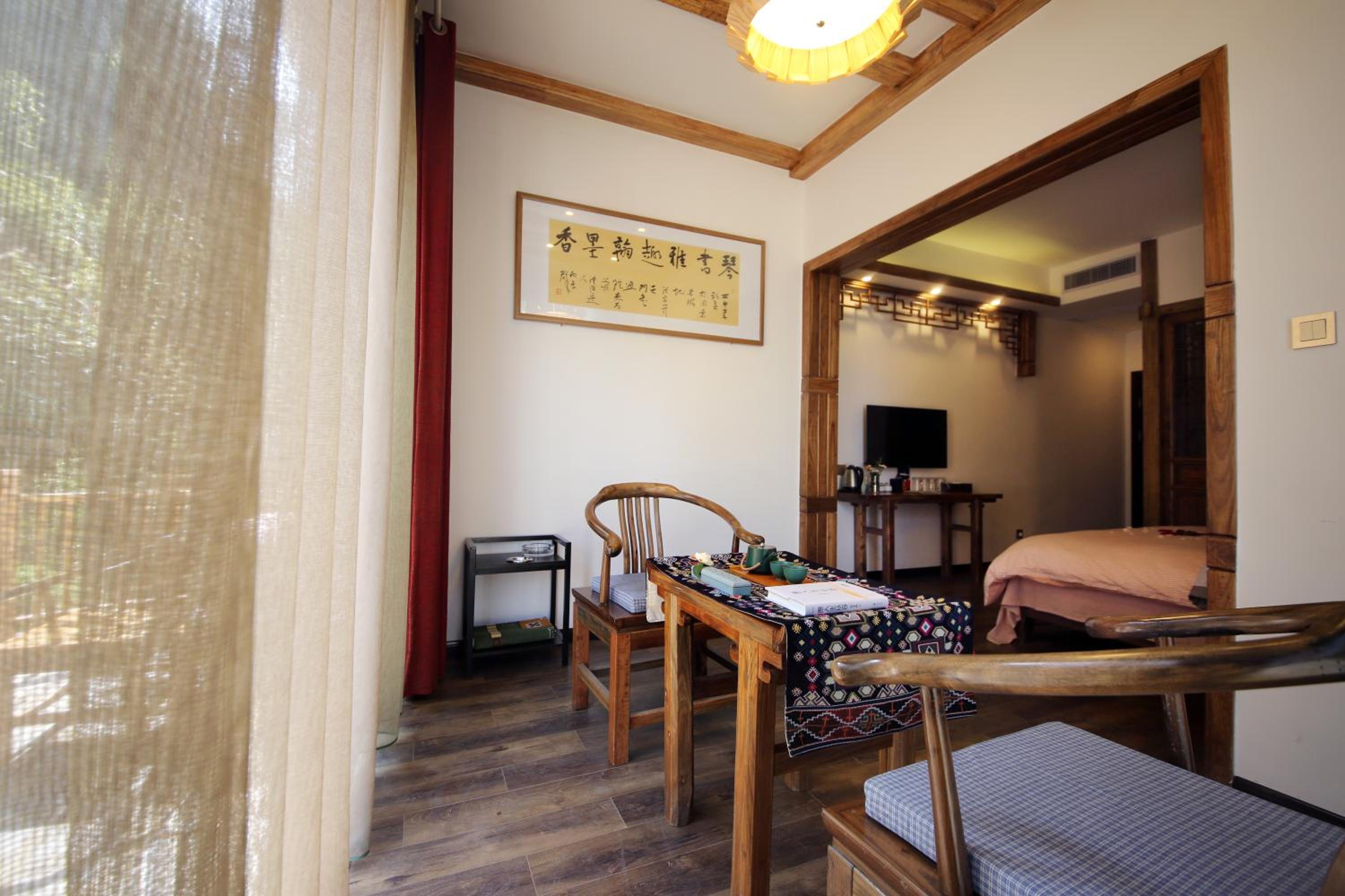 Zhangjiajie One city one inn