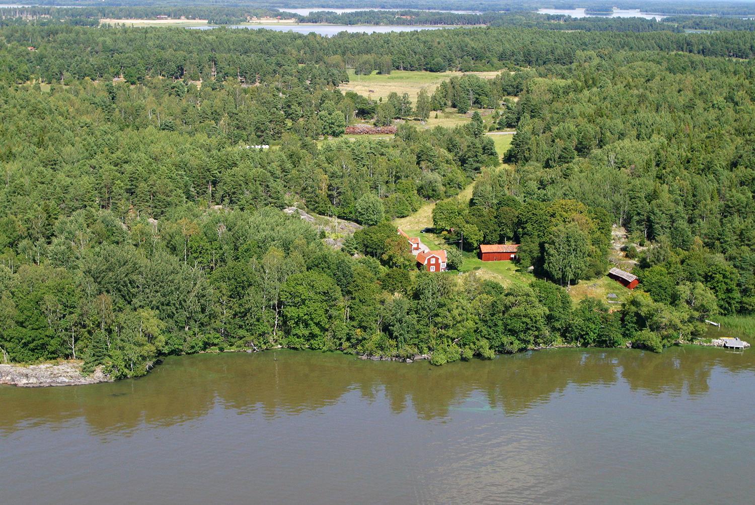 Ängsö Fishermans Cottage view 3