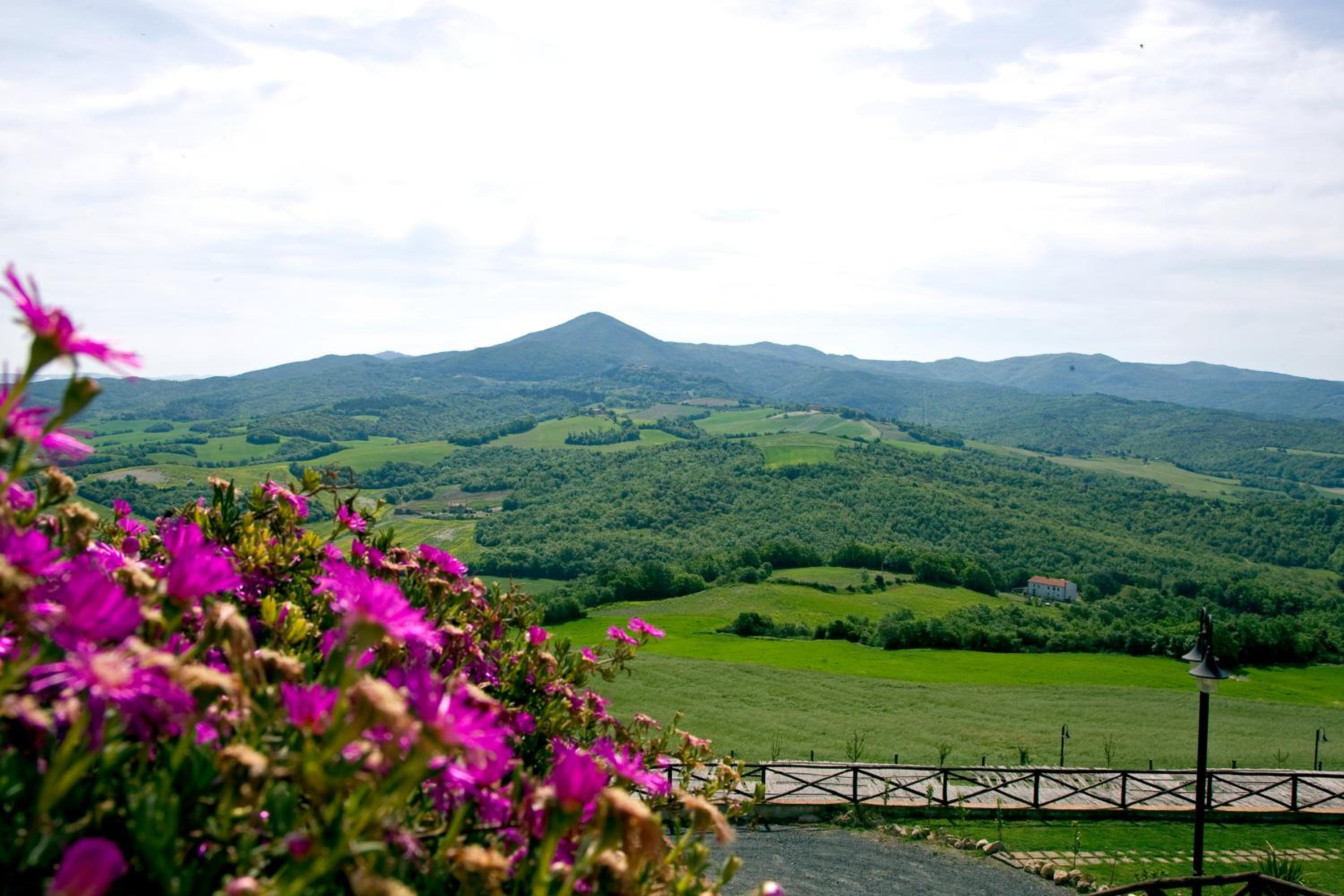 Borgo di Monte Murlo