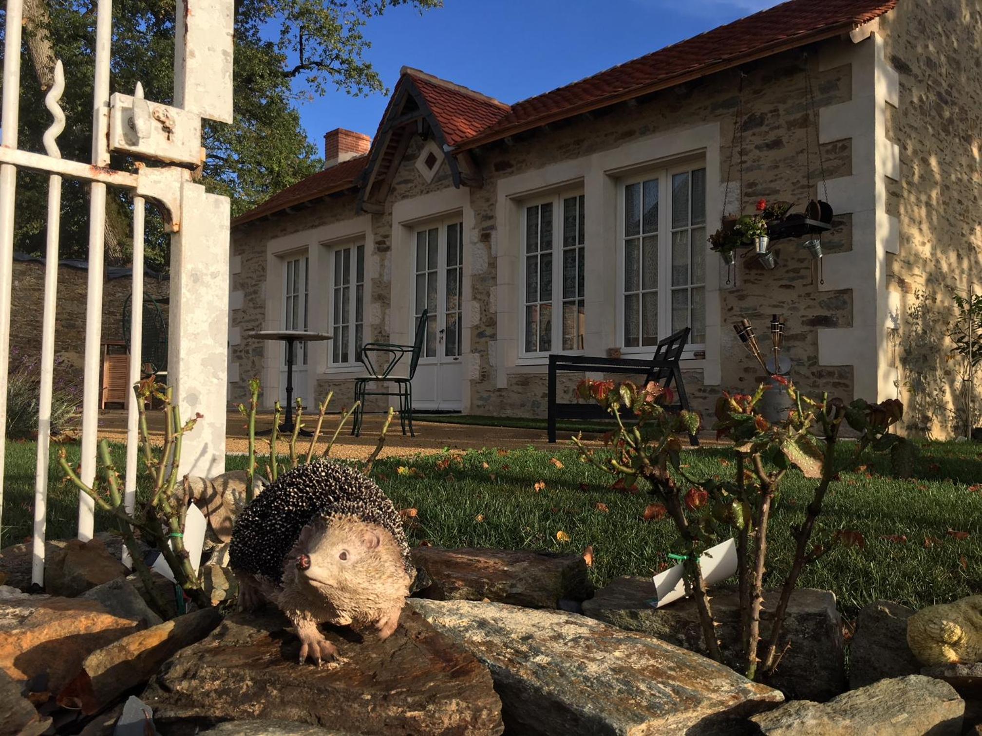 Le Petit Château des Cedres