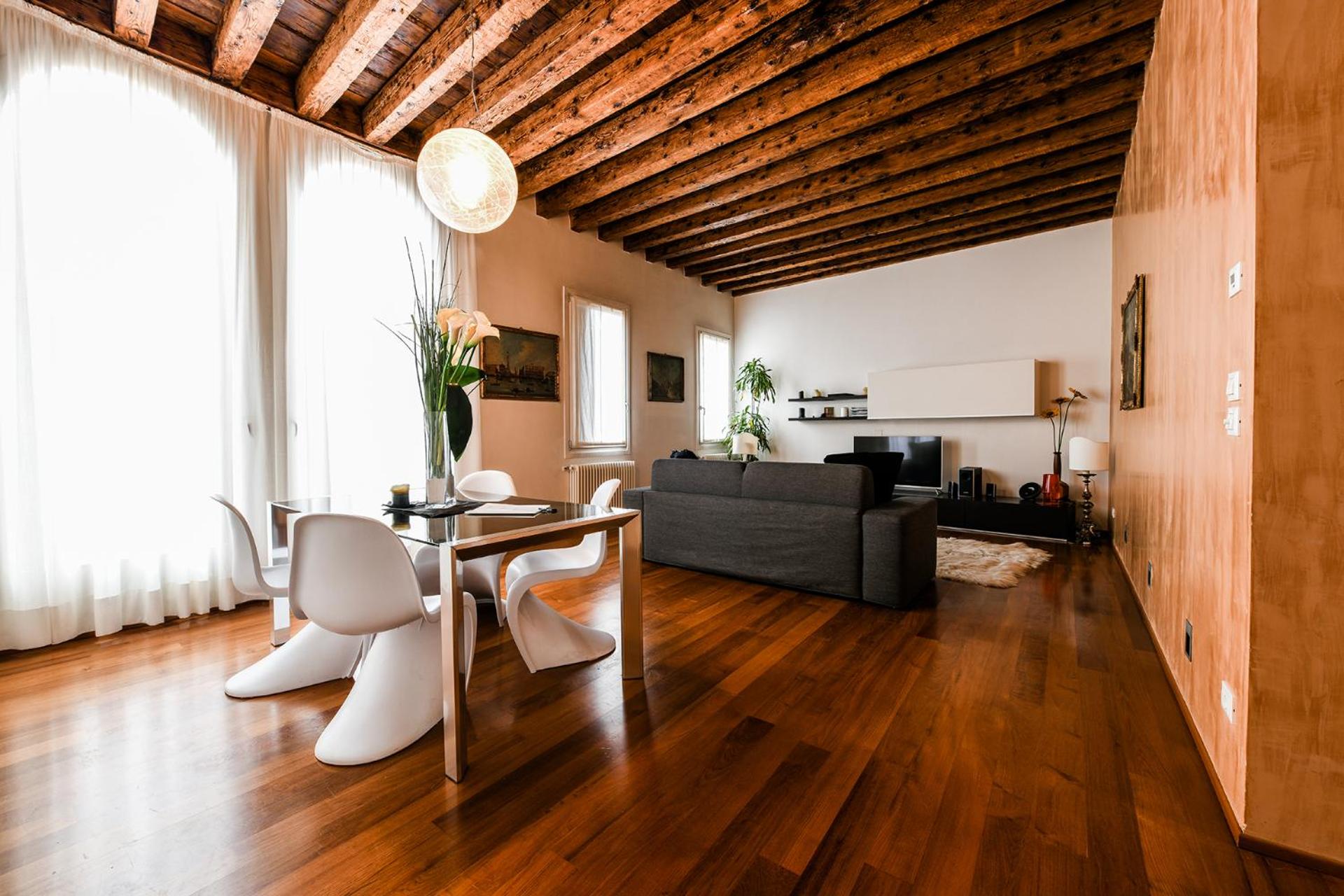 Frari Luxury photo 2