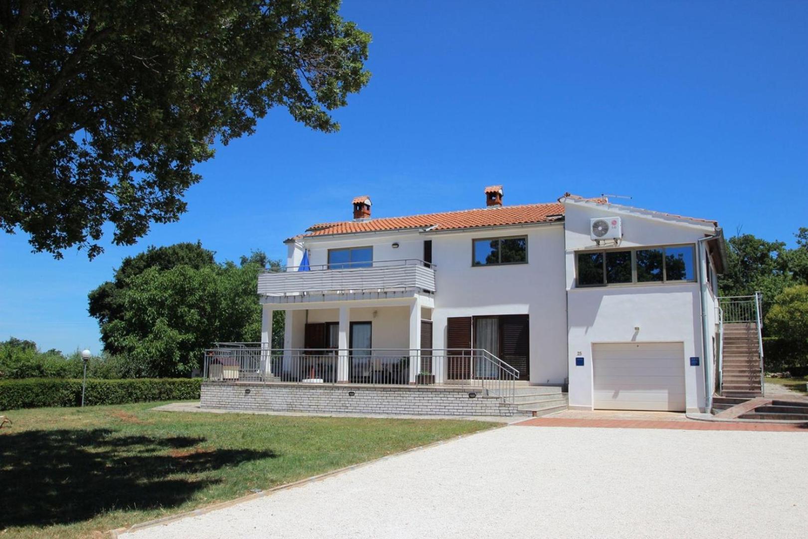 Apartments Kadum 25 - Property Image 1