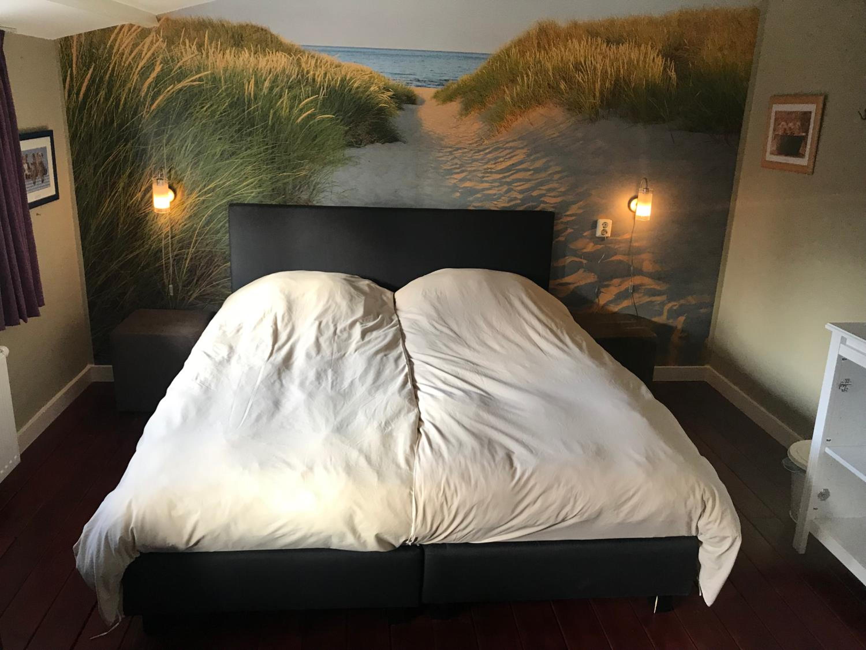Beachroom view 2