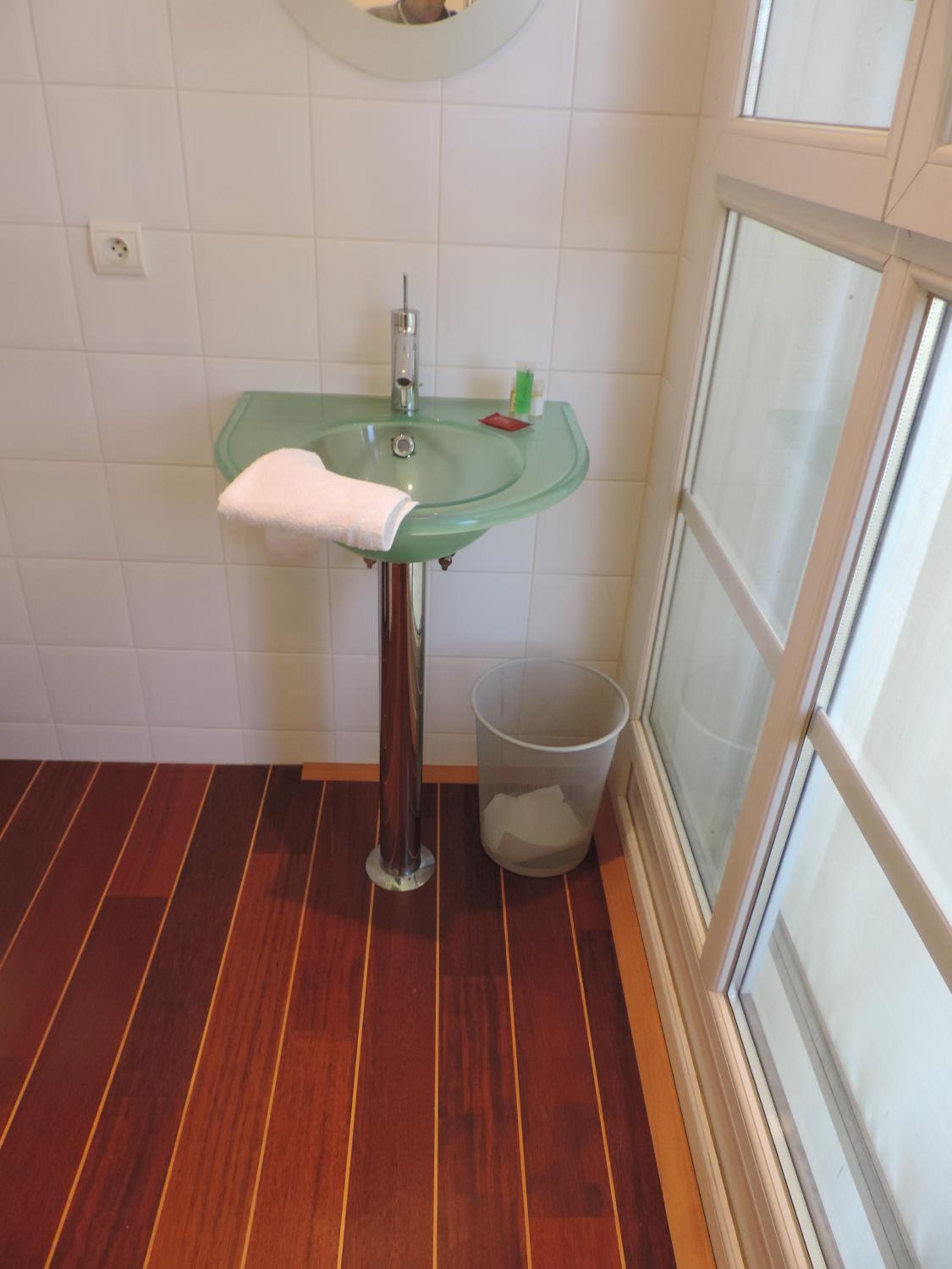 chambre single avec breakfast photo 3