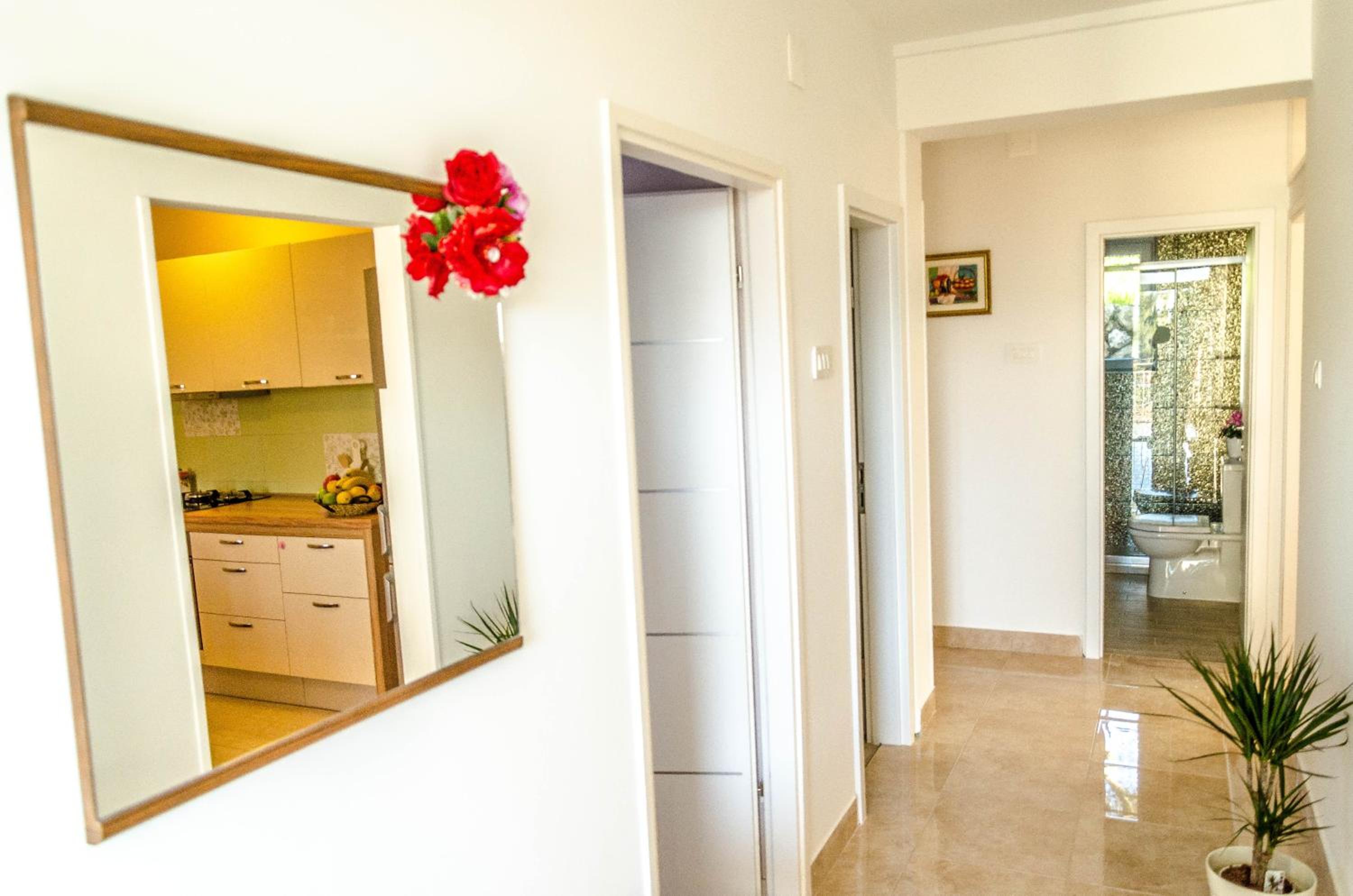 Hotel Suite by the beach - Image 1