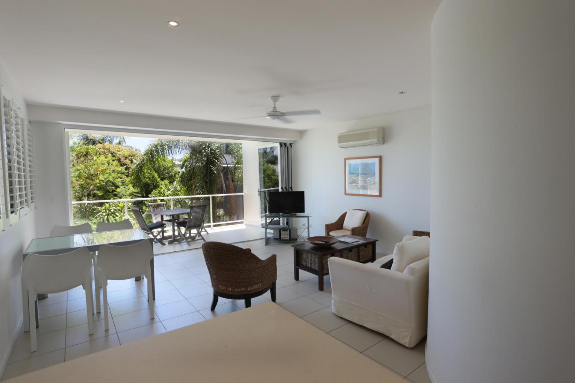 Delightful family apartment in modern complex view 2