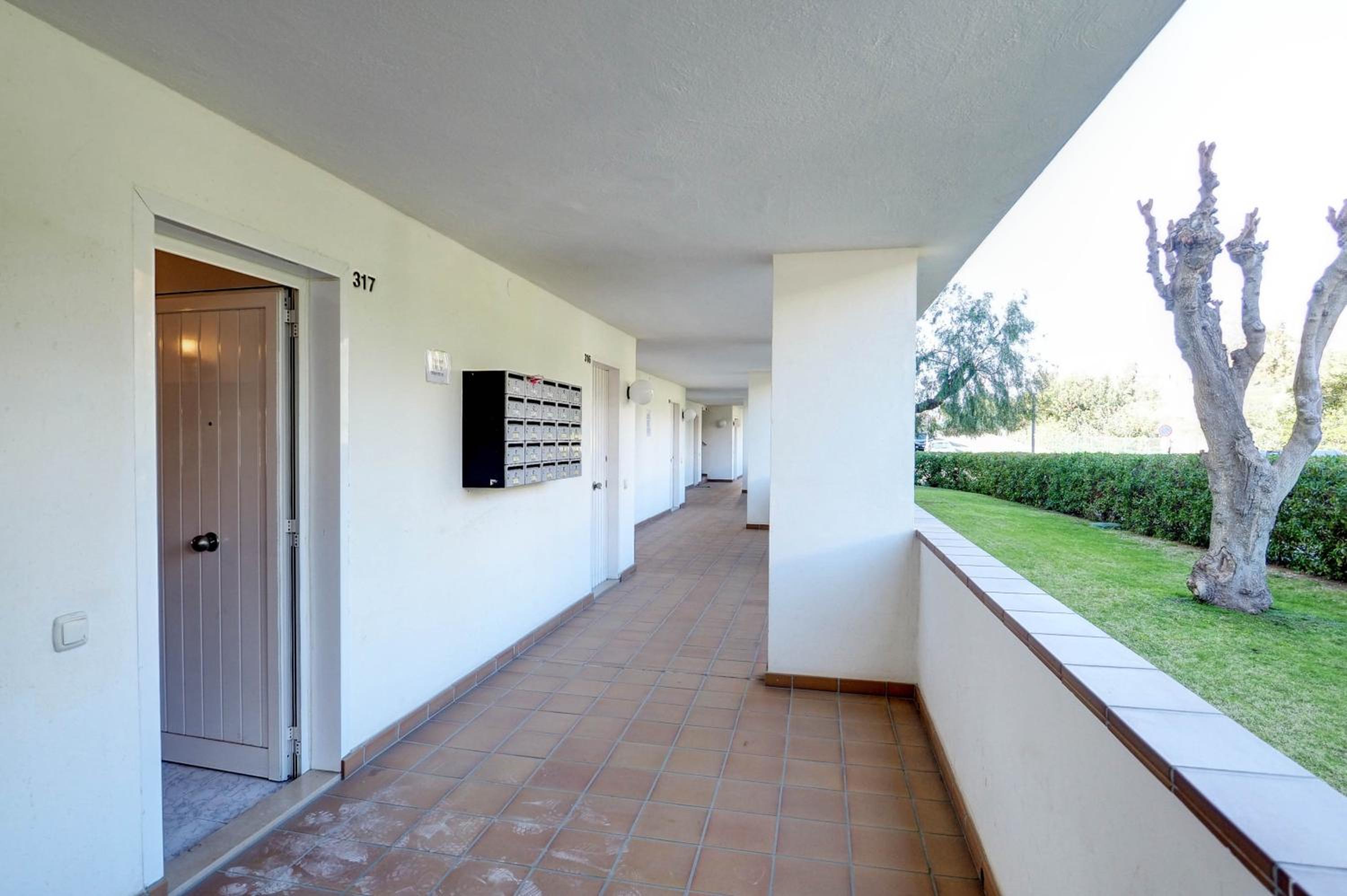 The Moon Studio by Hello Homes Sitges