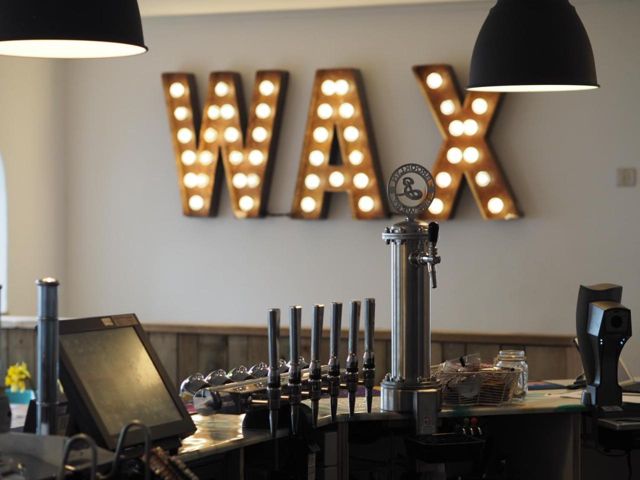 Wax, Watergate view 5