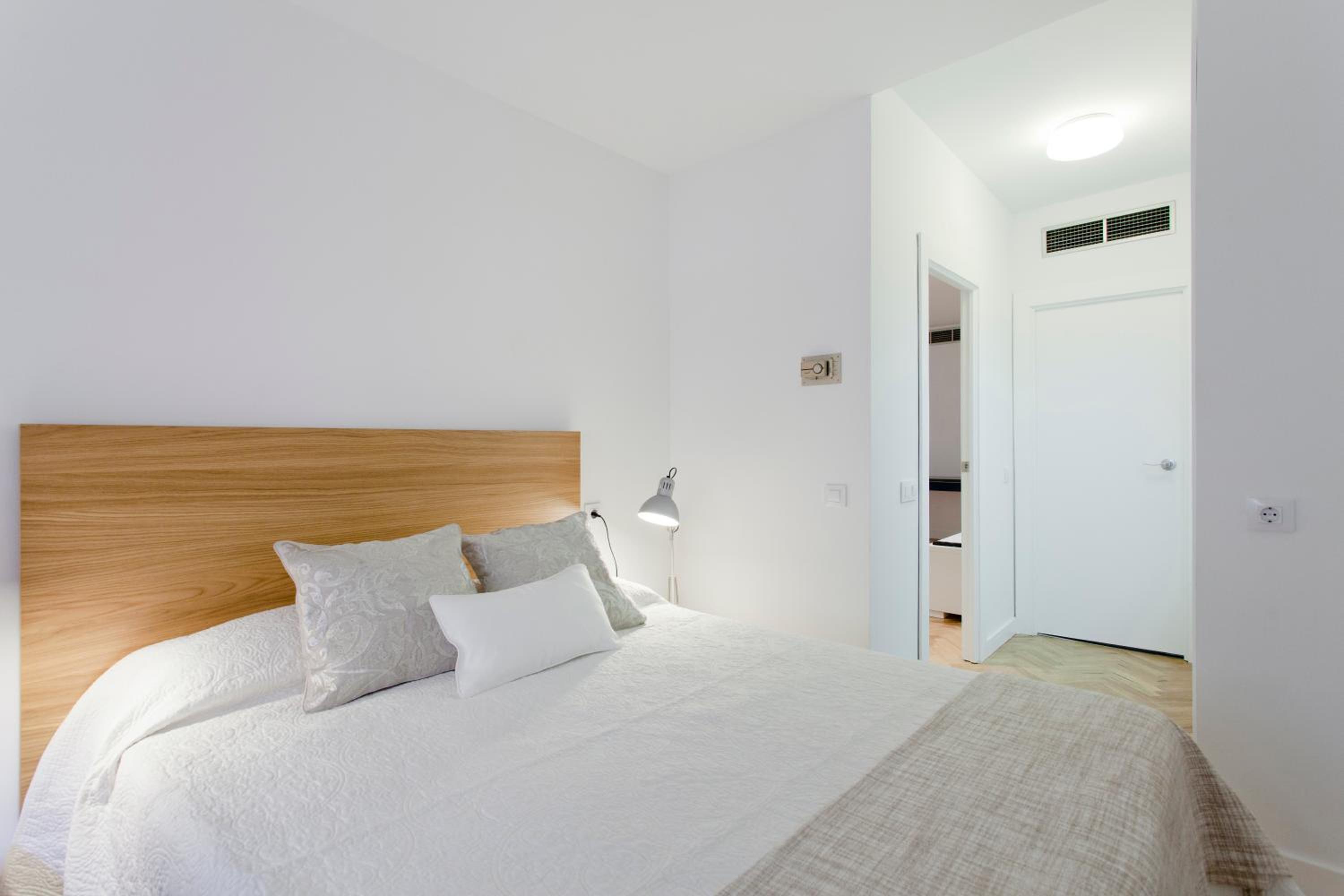 Villanueva Apartments by Flatsweethome