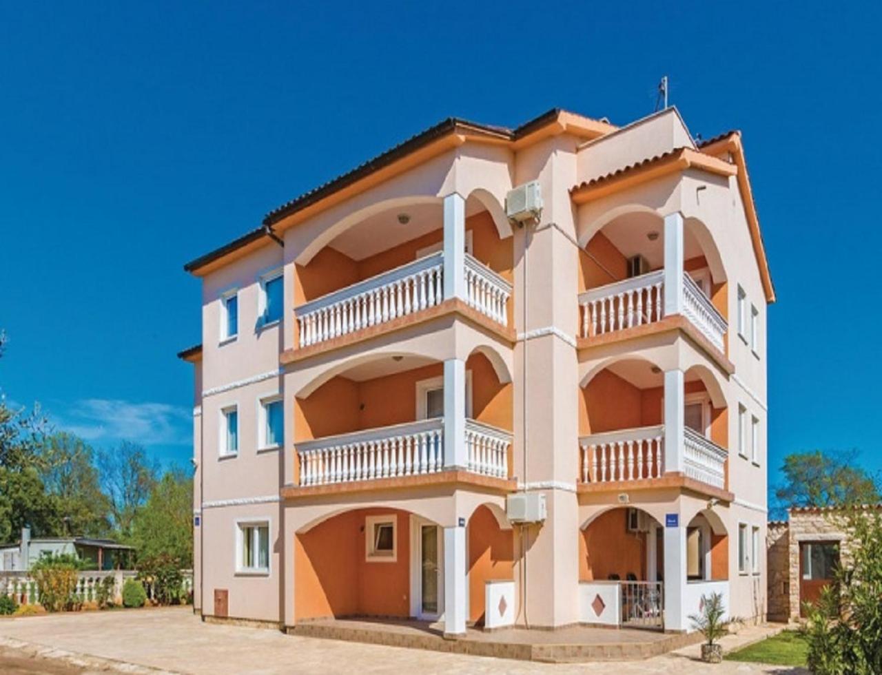 Best Buy Apartments Fažana Valbandon view 2