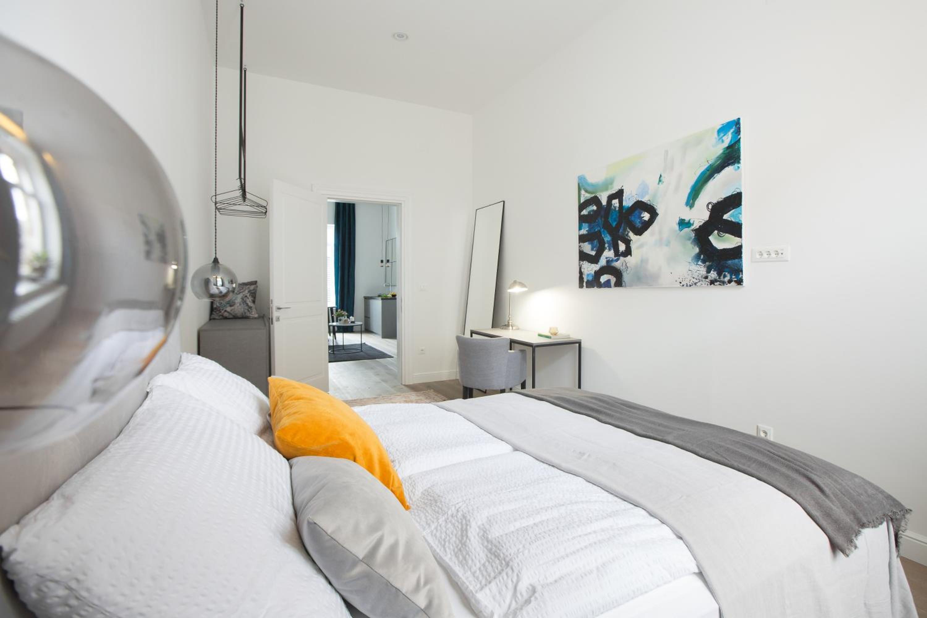 Montevideo Deluxe Apartments view 2