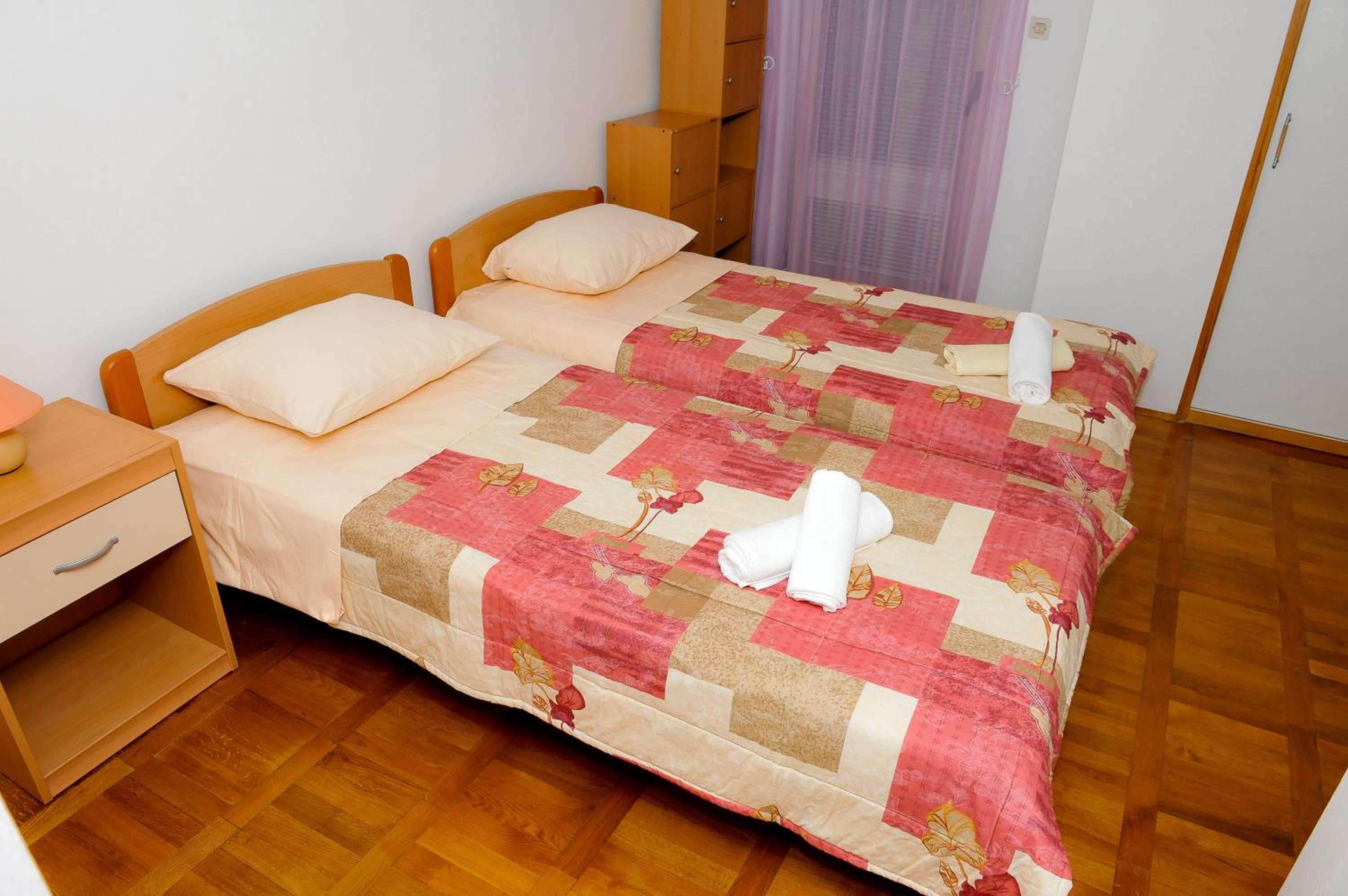 Photo 51
