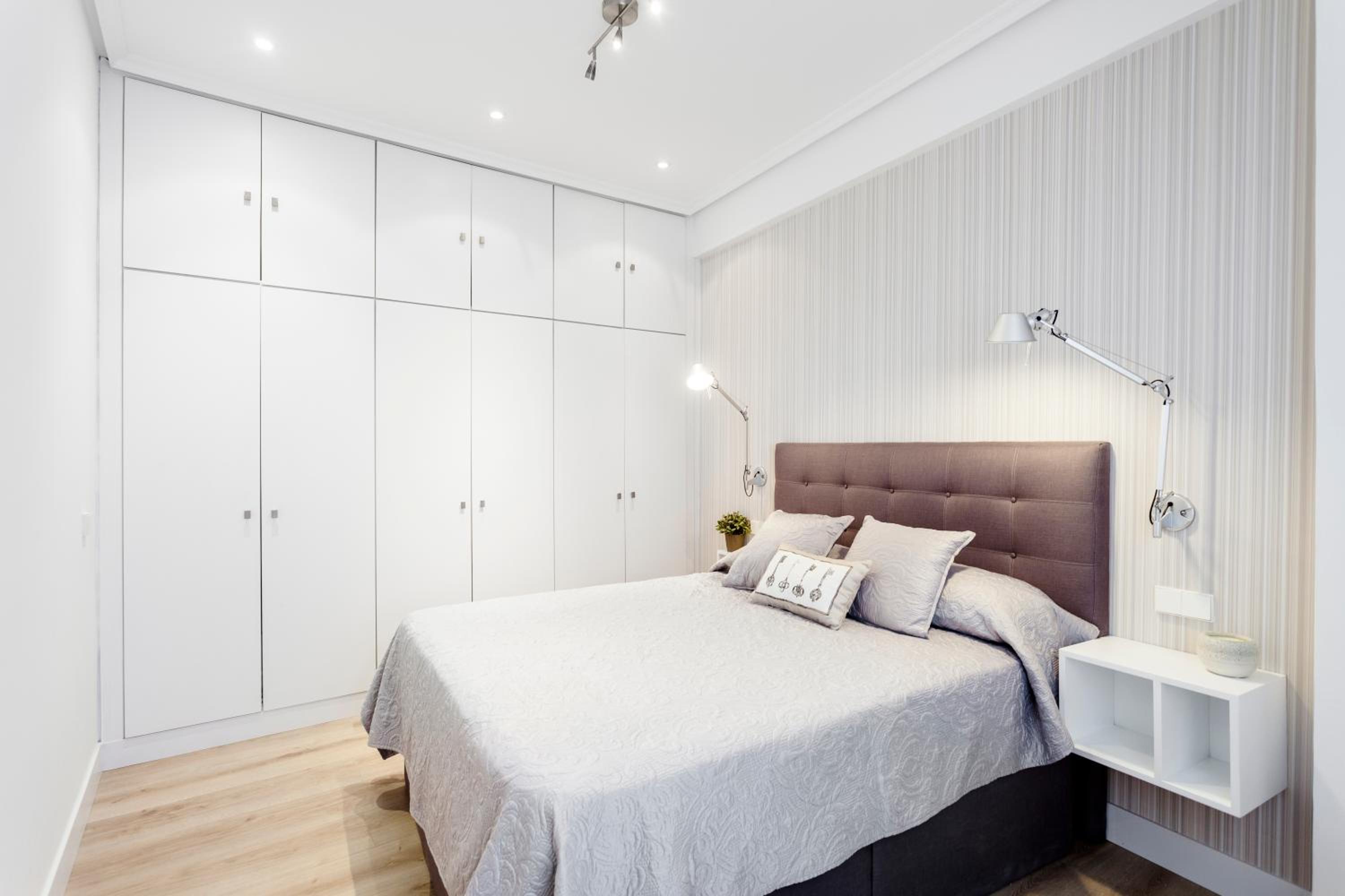 Jose Abascal Apartment by Flatsweethome