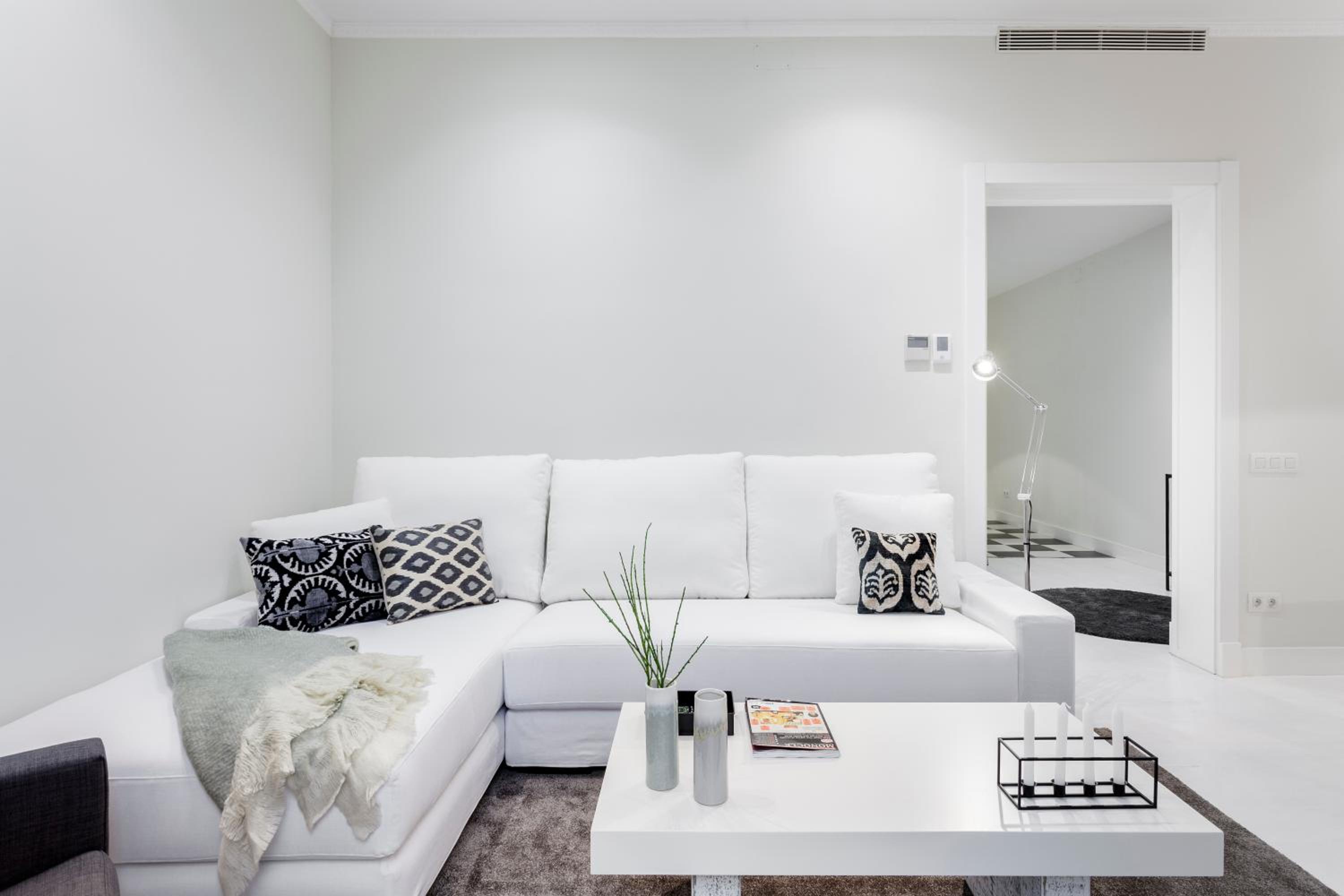 Alcantara Apartment by Flatsweethome