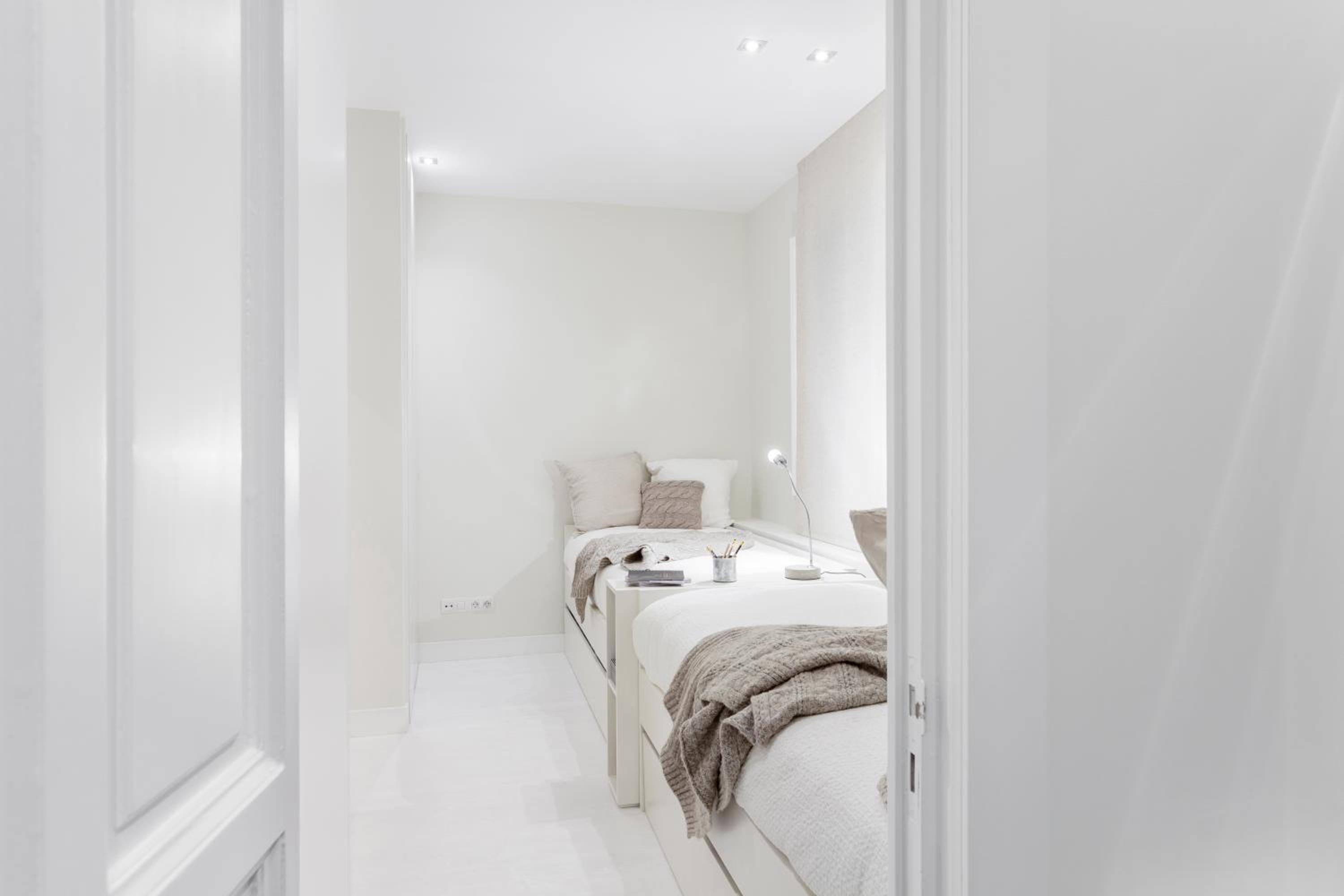 Alcantara Apartment by Flatsweethome