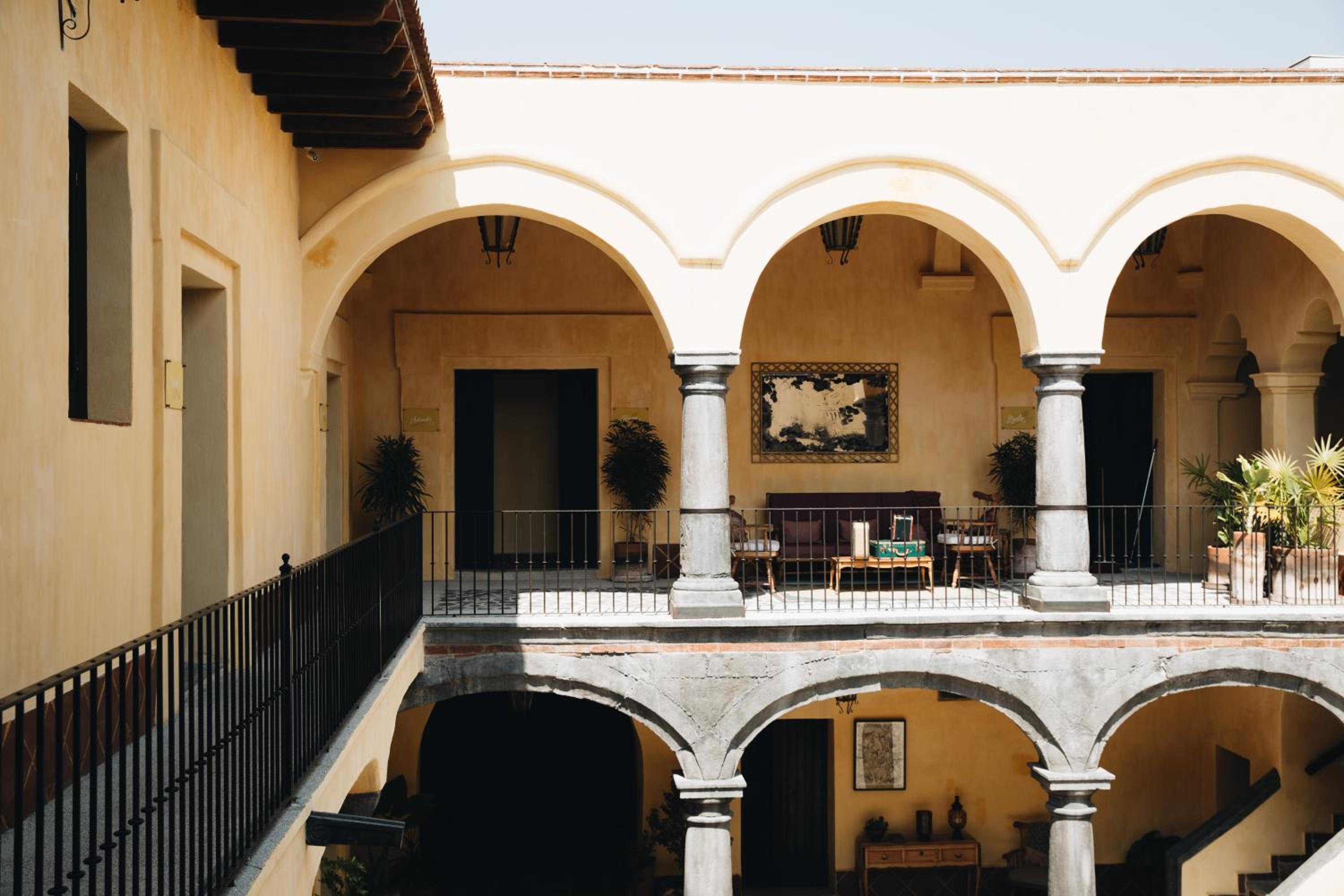 balcony